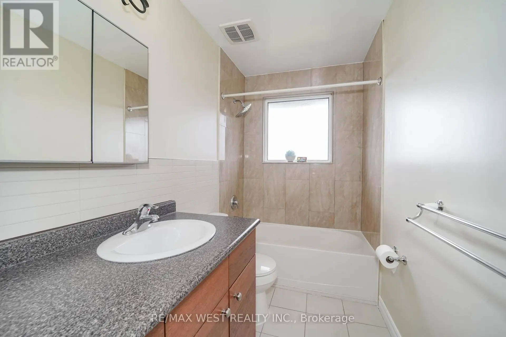 361 DWIGHT AVENUE - Image 6