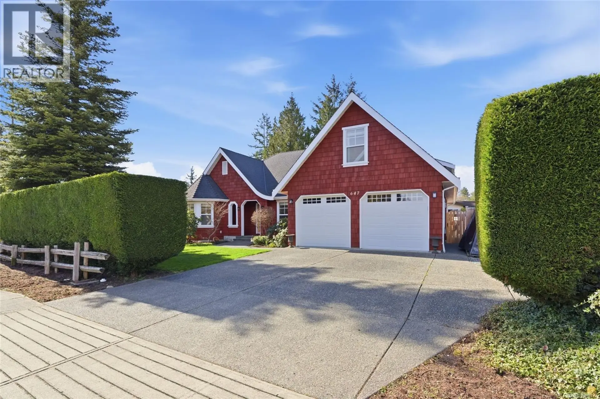 Property at 647 Temple St, Parksville, BC