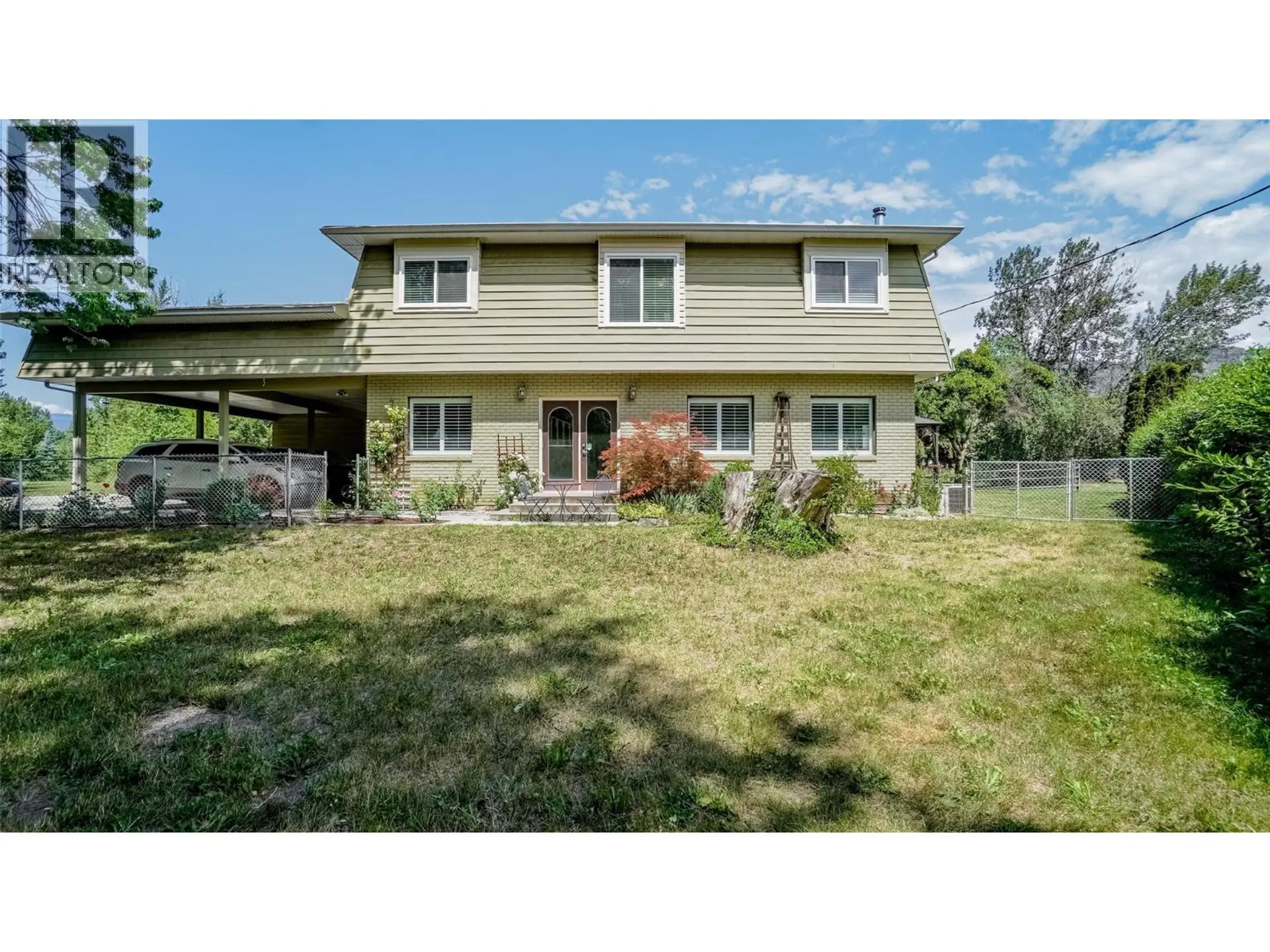 Property at 205 GREASEWOOD Avenue, Oliver, BC