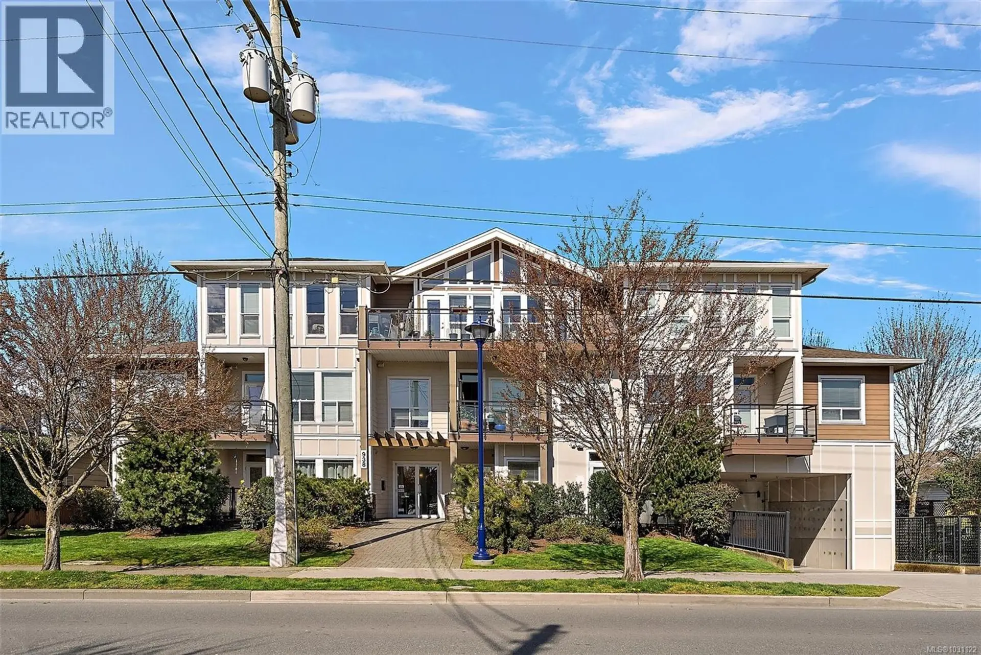 Property at #305 938 DUNFORD AVE, Langford, BC