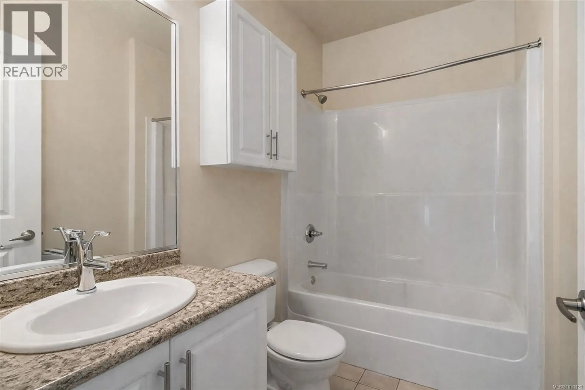 Property at #305 938 DUNFORD AVE, Langford, BC