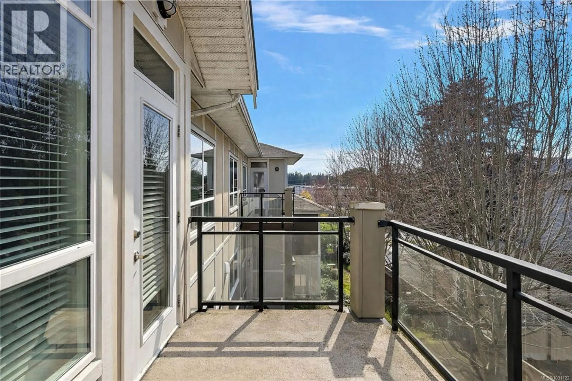 Property at #305 938 DUNFORD AVE, Langford, BC