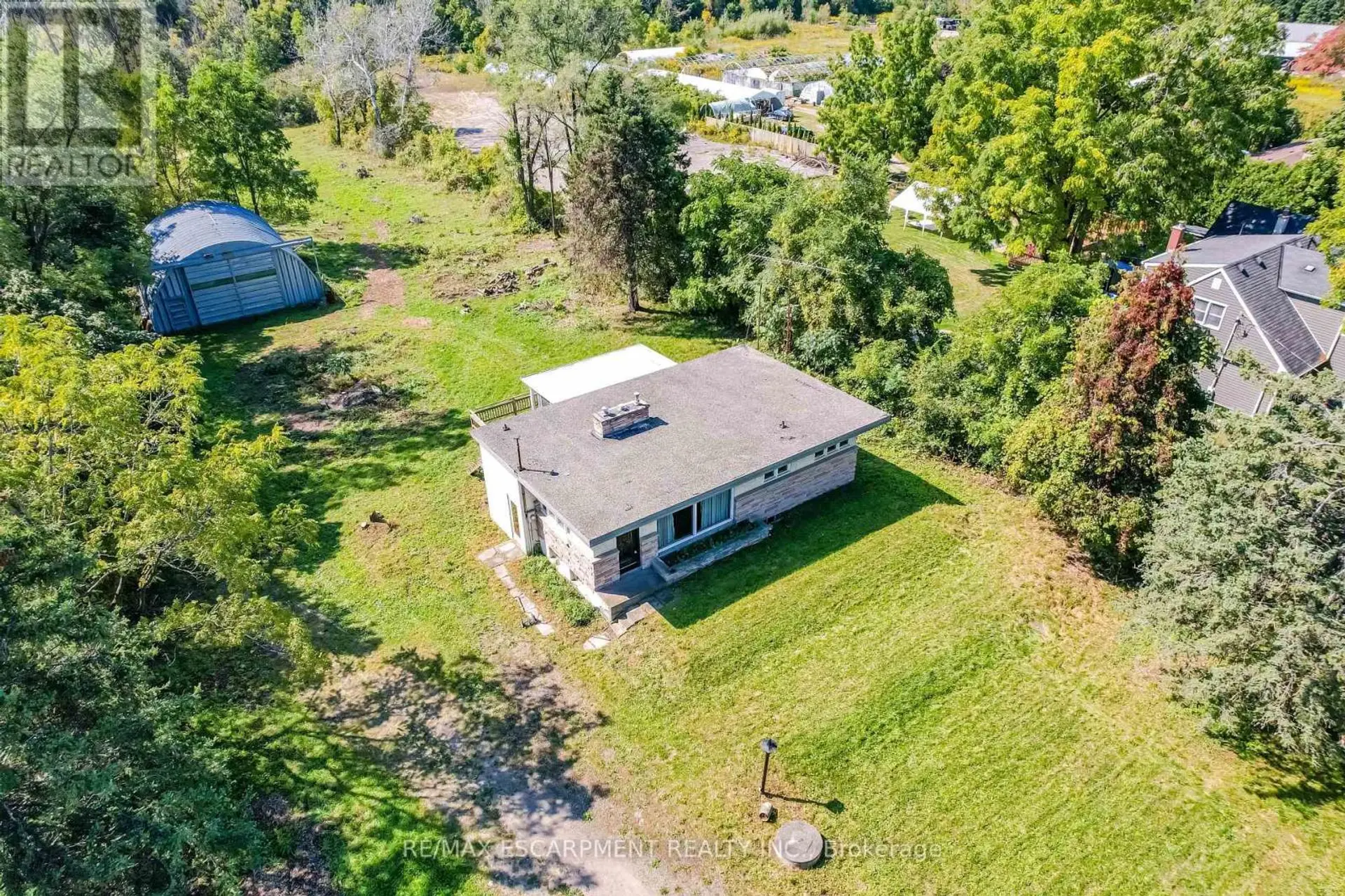 623 ROBSON ROAD - Image 4