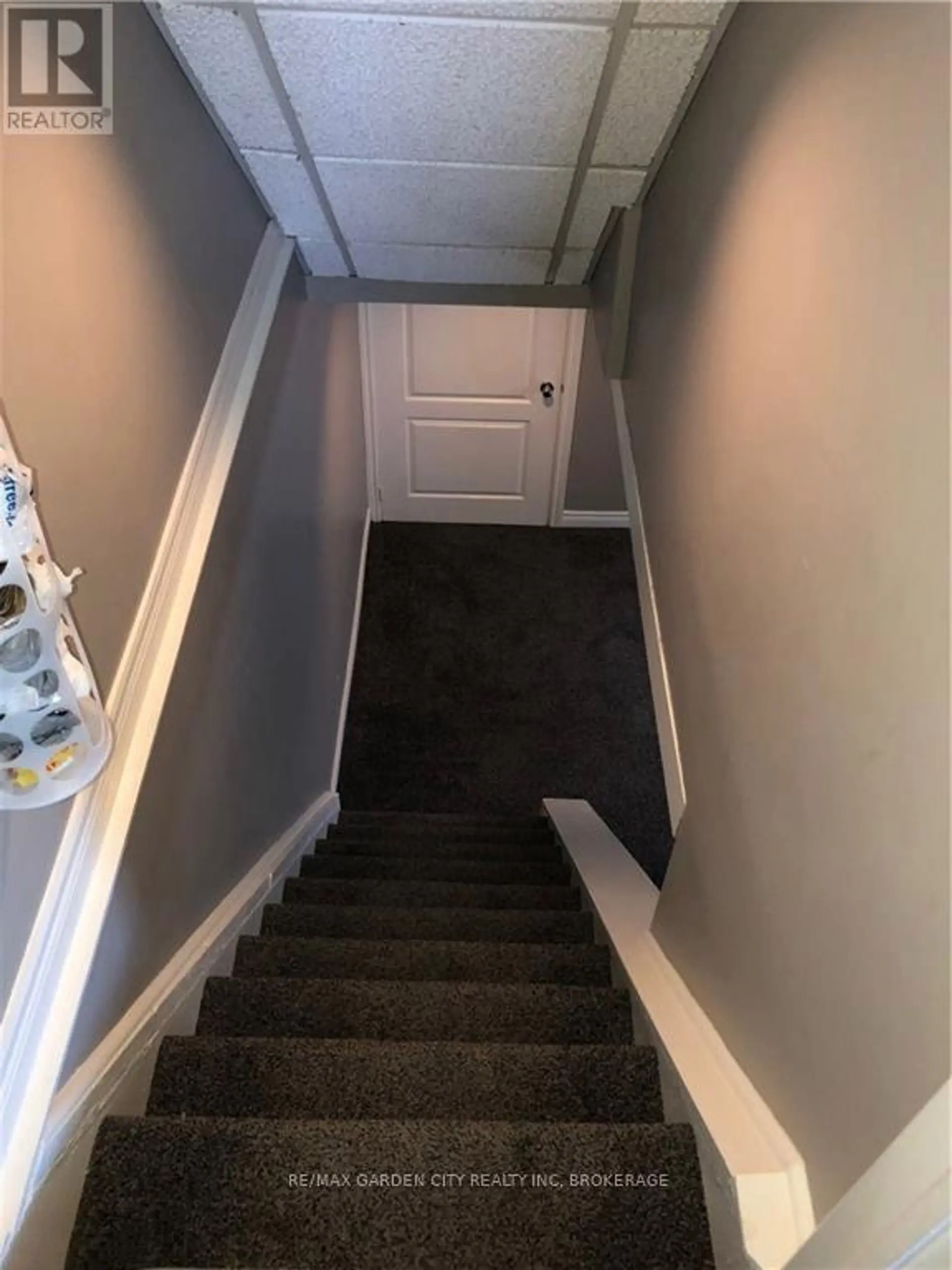 29 ST. HILDA'S COURT - Image 14