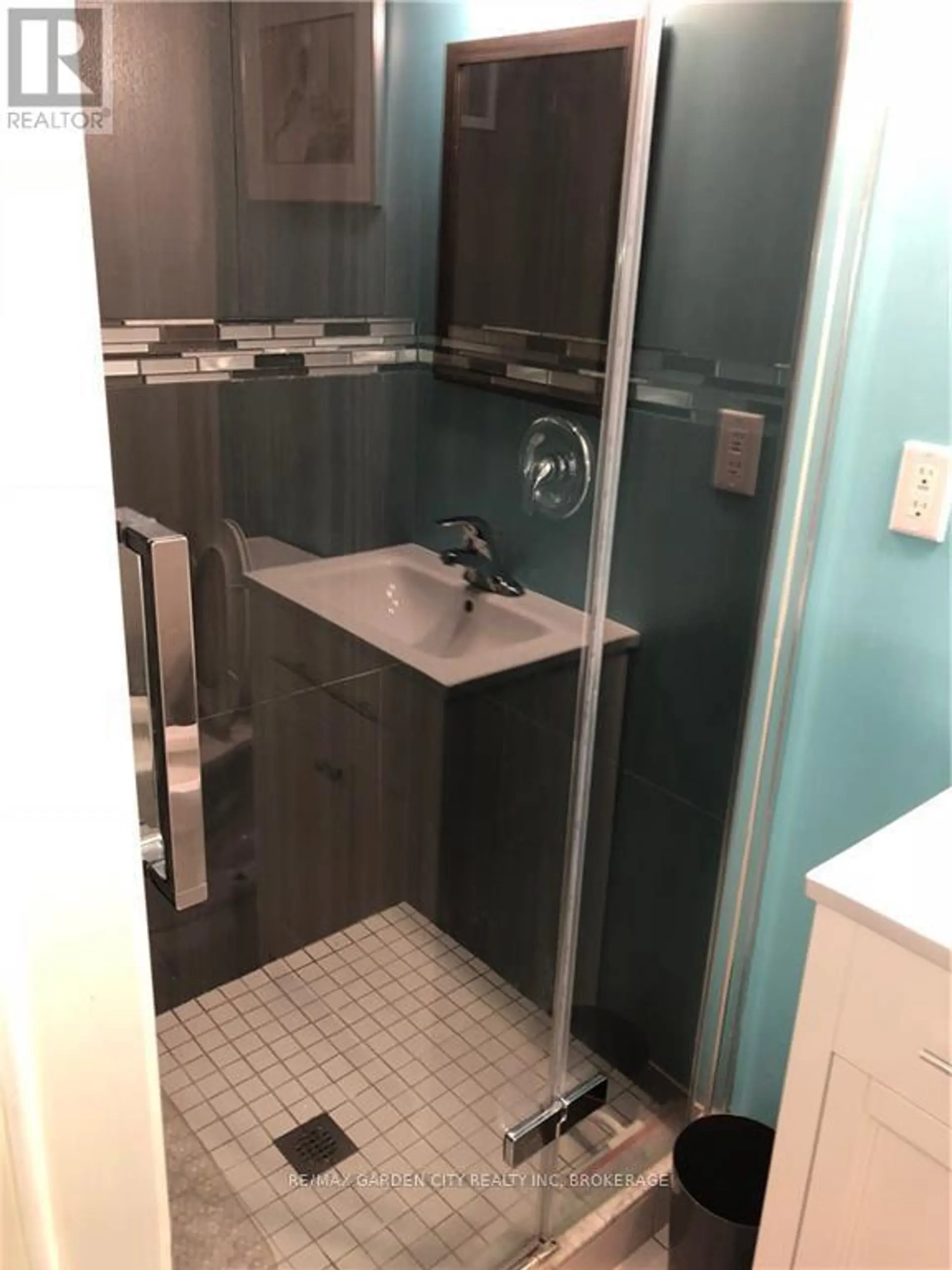 29 ST. HILDA'S COURT - Image 15
