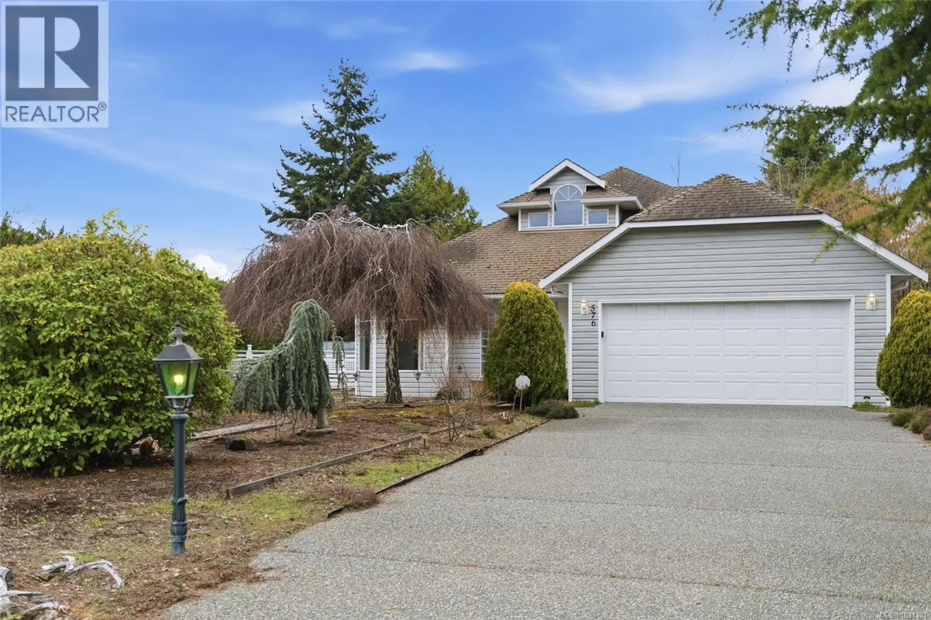 Property at 576 Dalmatian Dr, Parksville, BC
