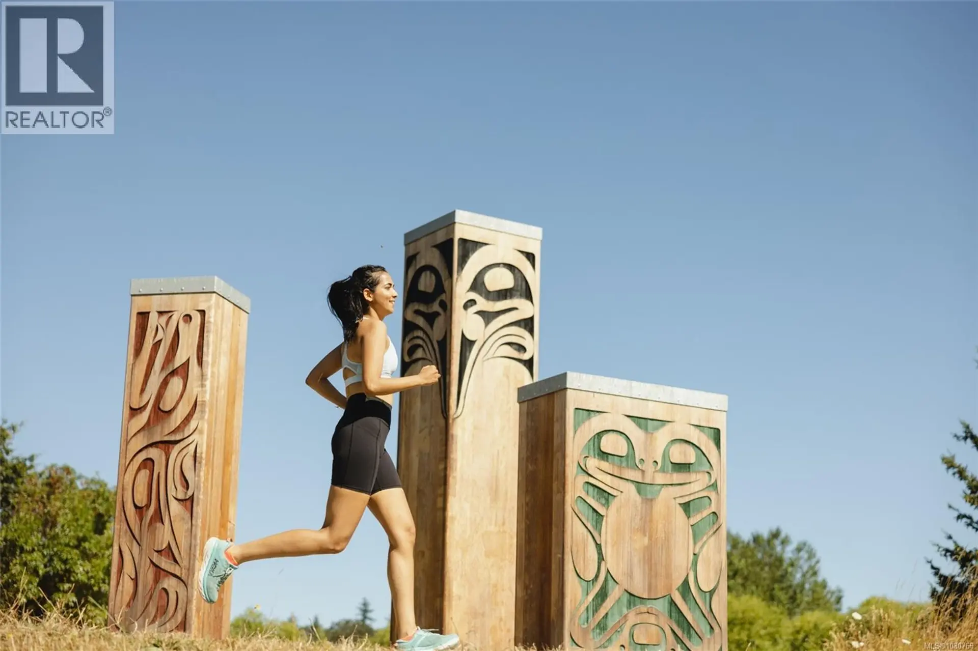 Property at #201 3226 SHELBOURNE ST, Saanich, BC