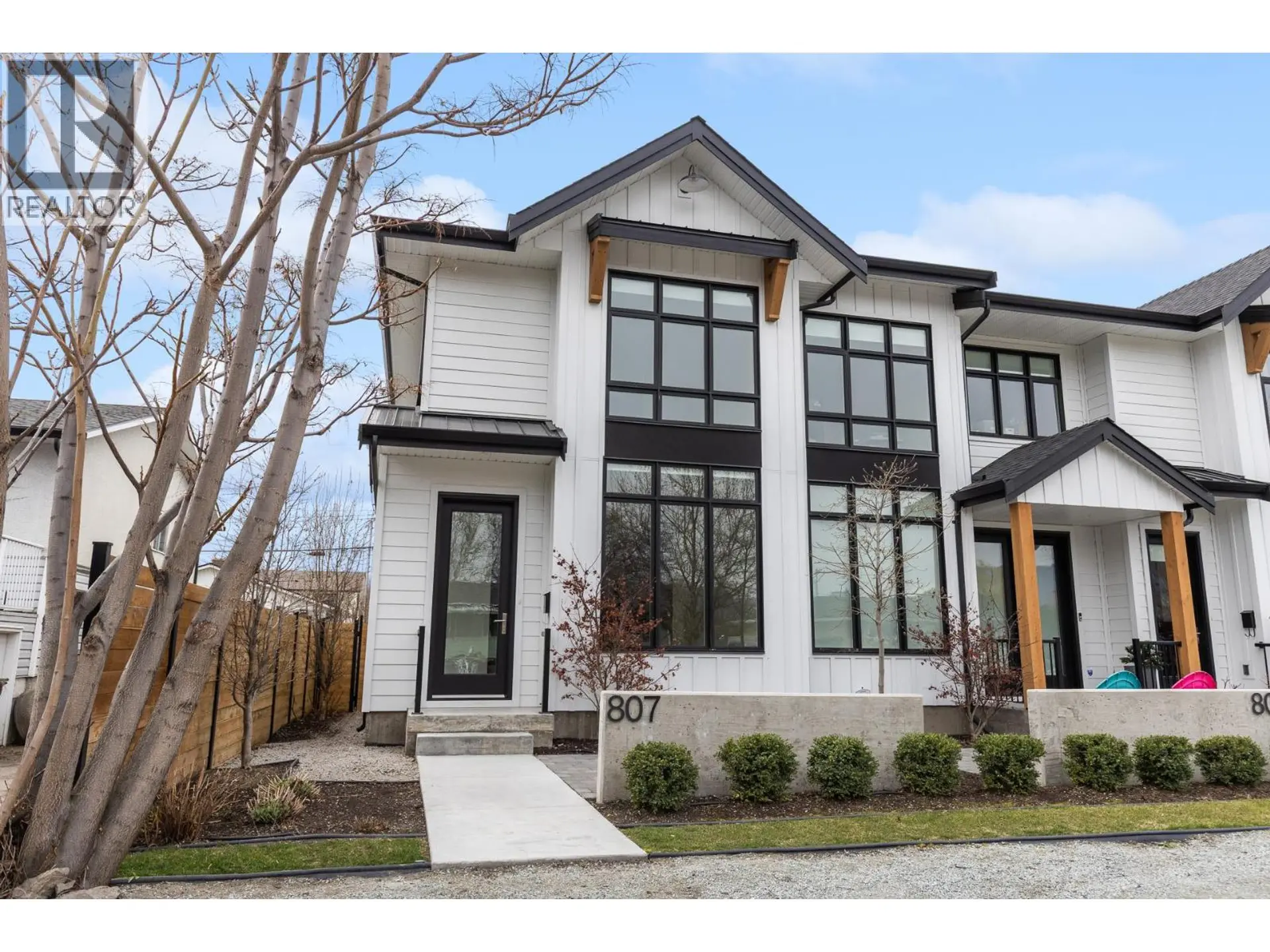 Property at 807 Francis Avenue, Kelowna, BC