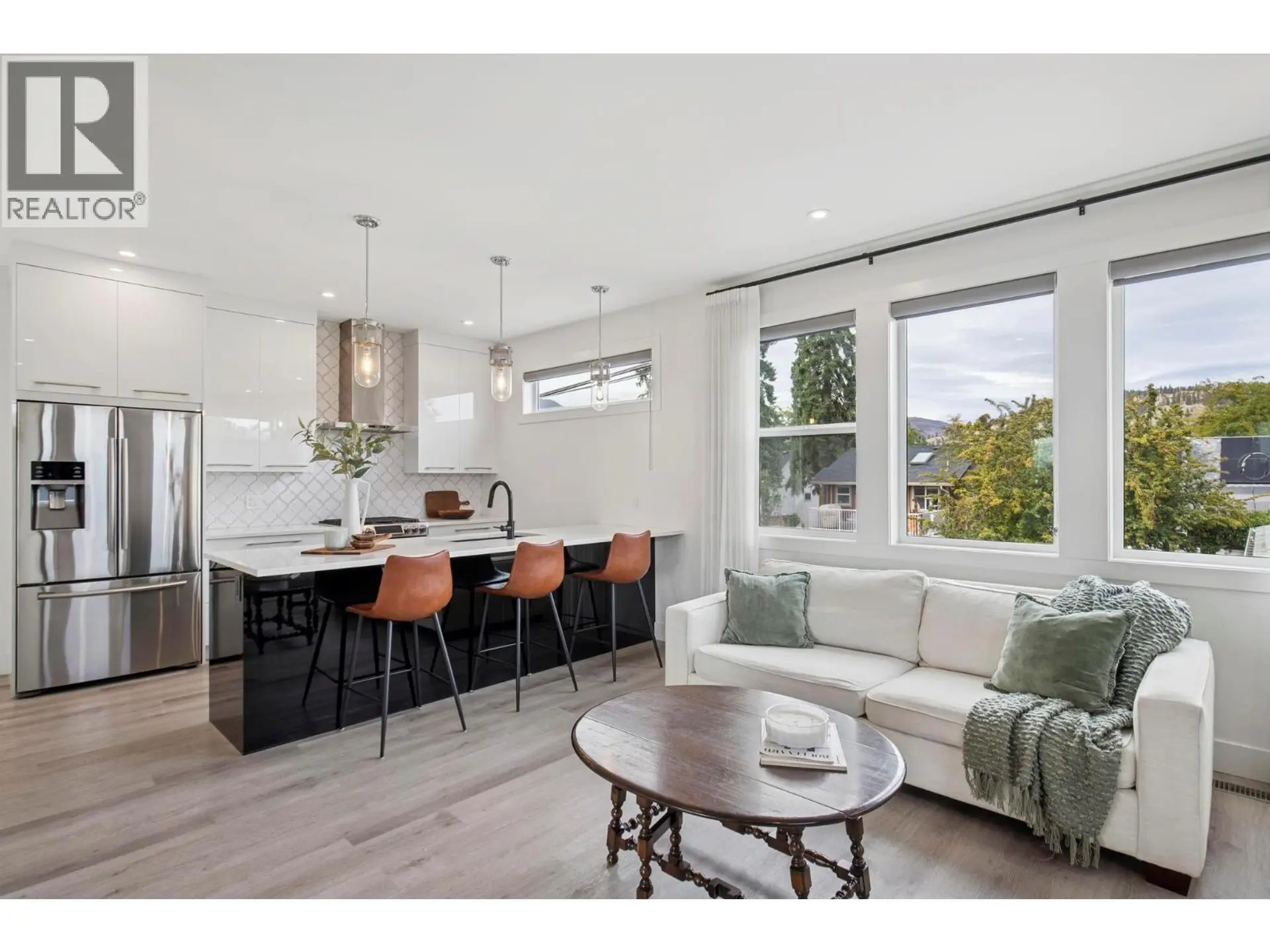Property at 966 Fuller Avenue, Kelowna, BC