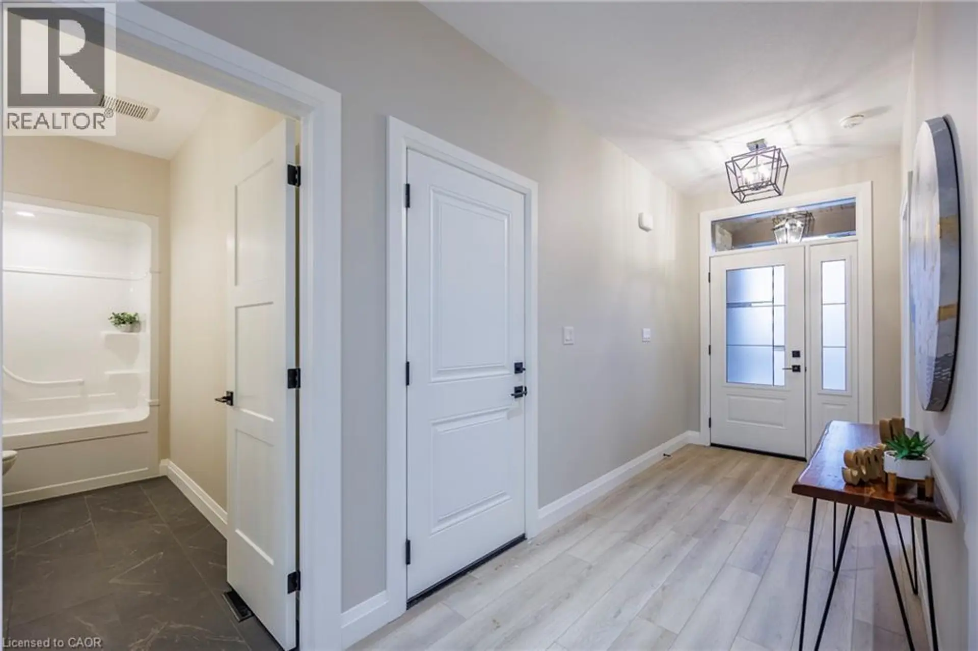 377 ARGYLE AVENUE - Image 3