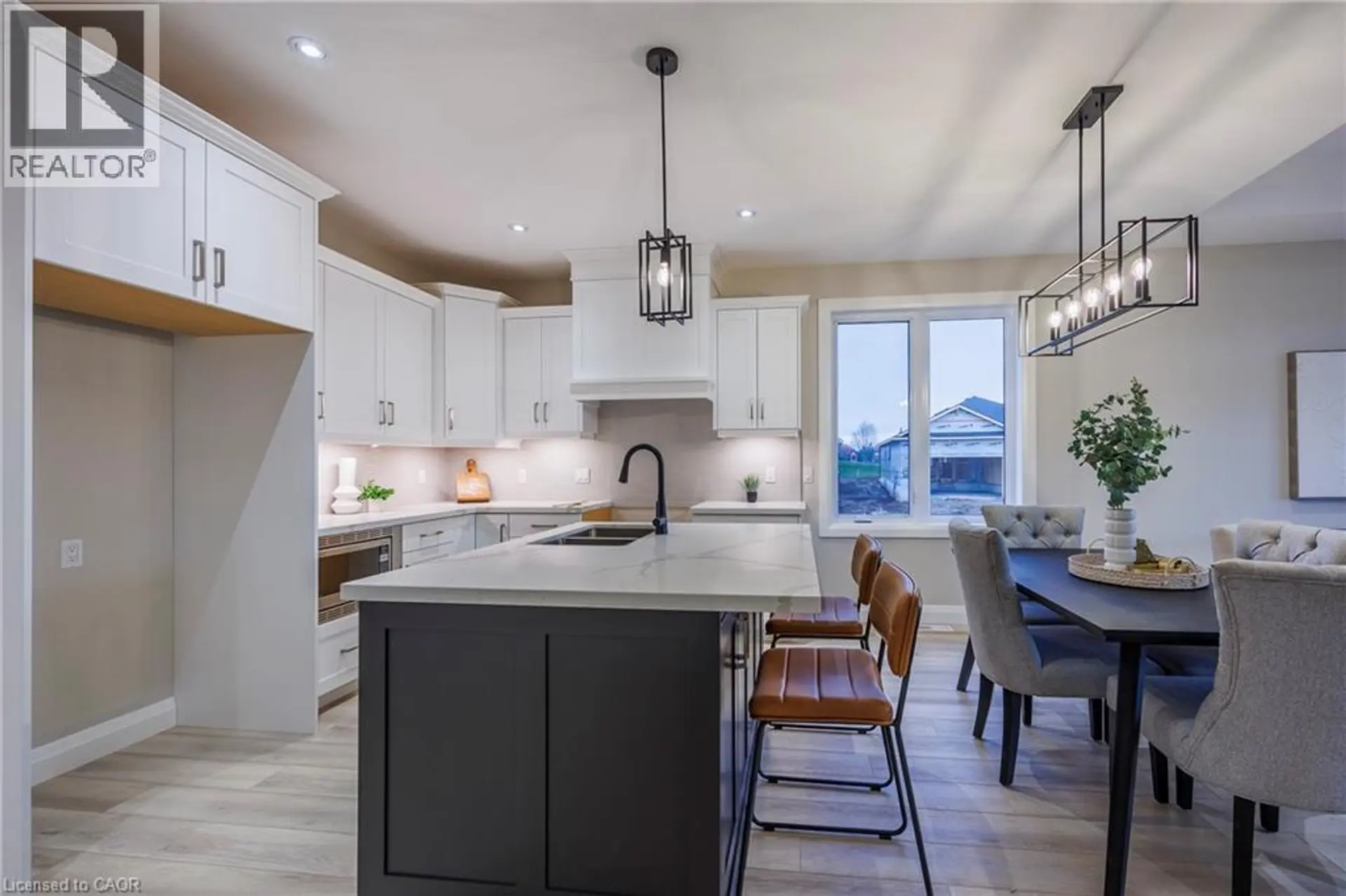 377 ARGYLE AVENUE - Image 6