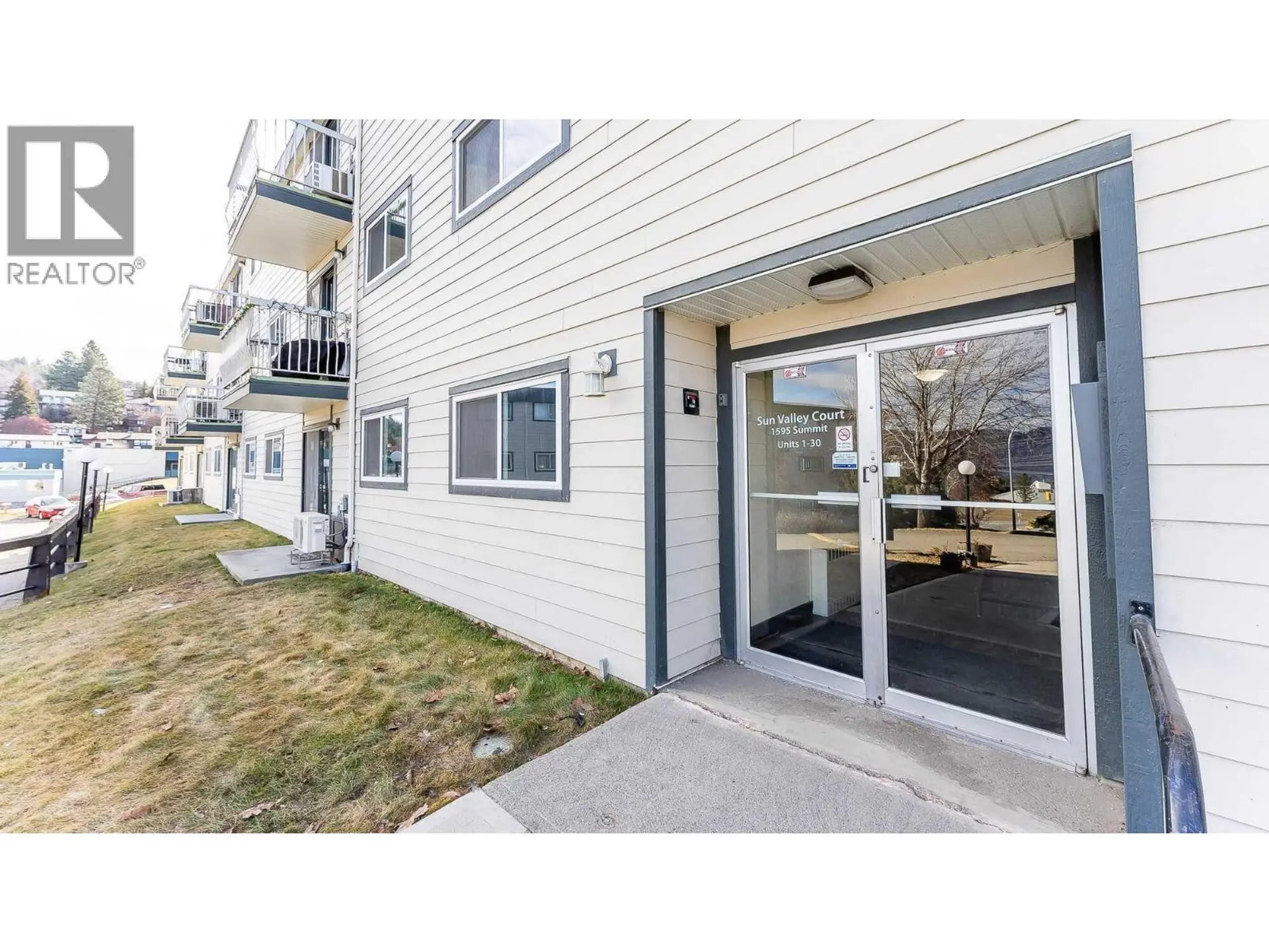 Property at #18 1595 SUMMIT DRIVE, Kamloops, BC