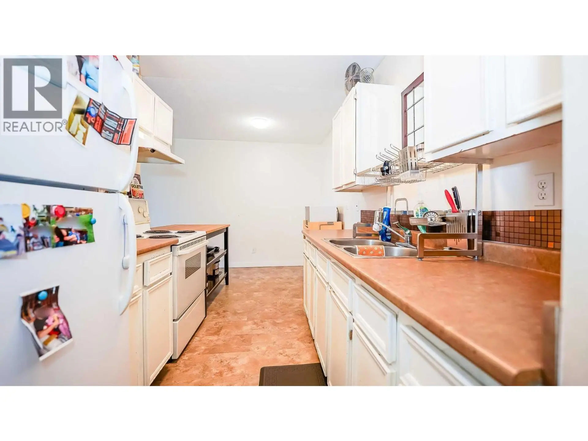 Property at #18 1595 SUMMIT DRIVE, Kamloops, BC