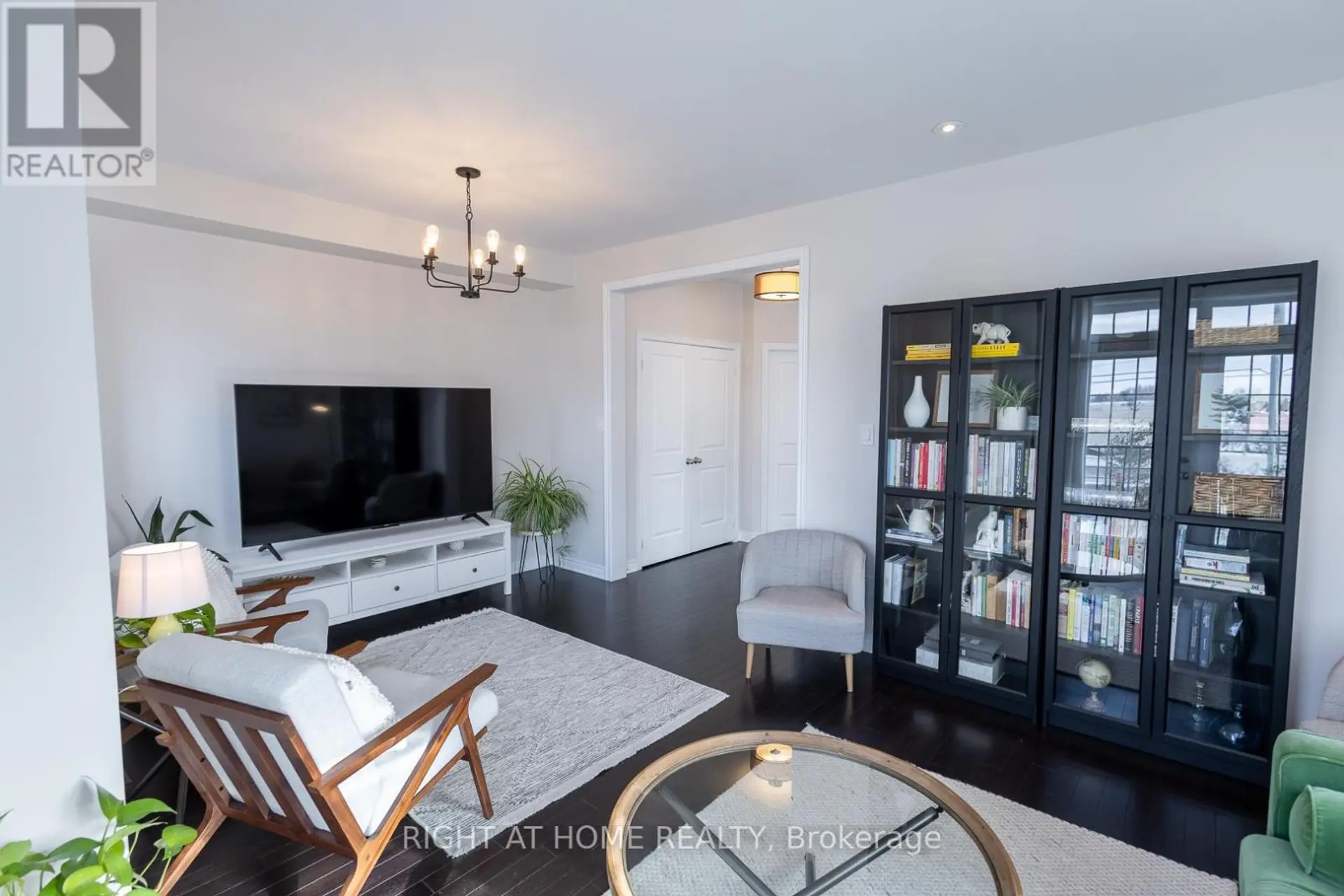 25 ROCKMAN CRESCENT - Image 10
