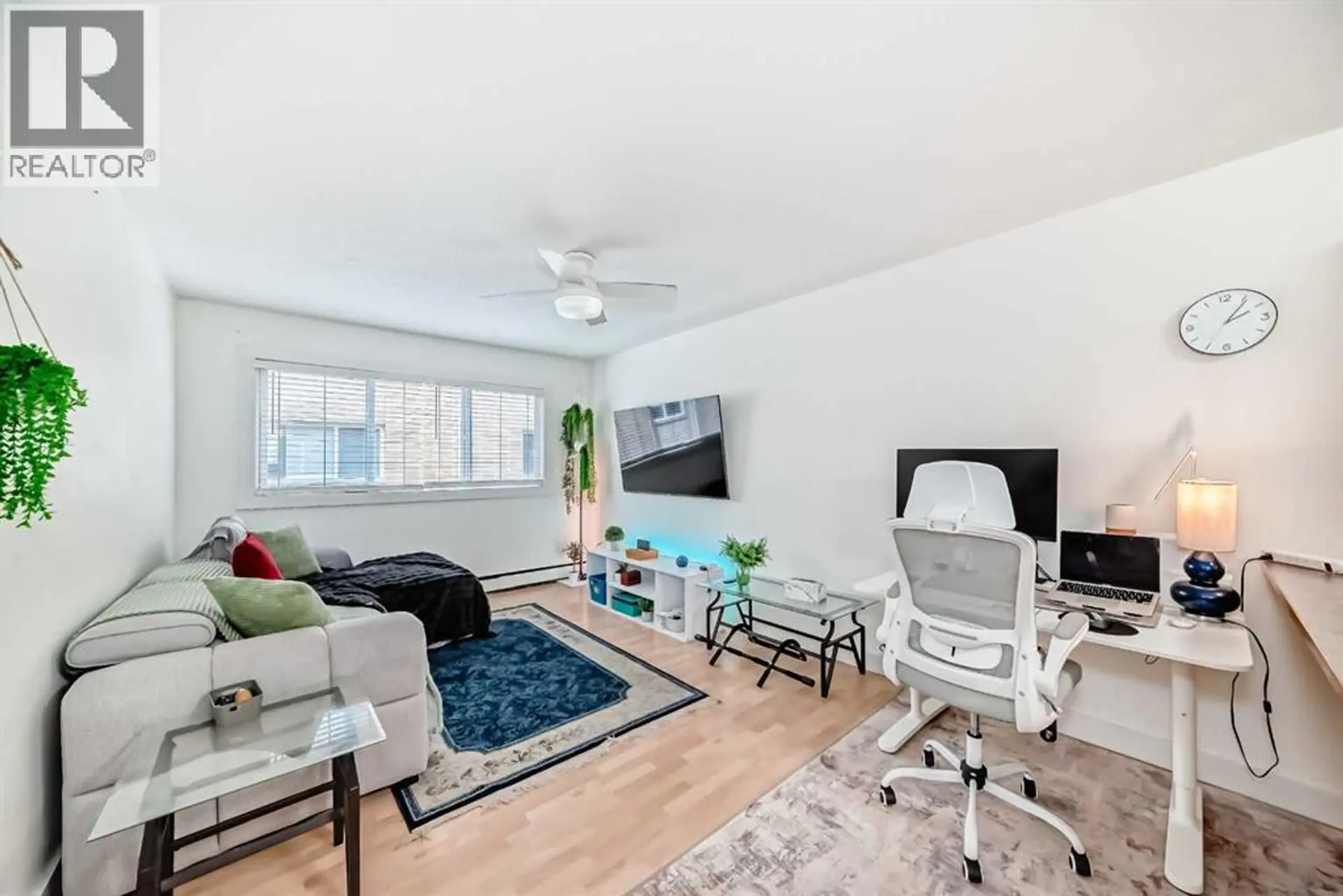 #8 310 22 AVENUE SW - Image 2