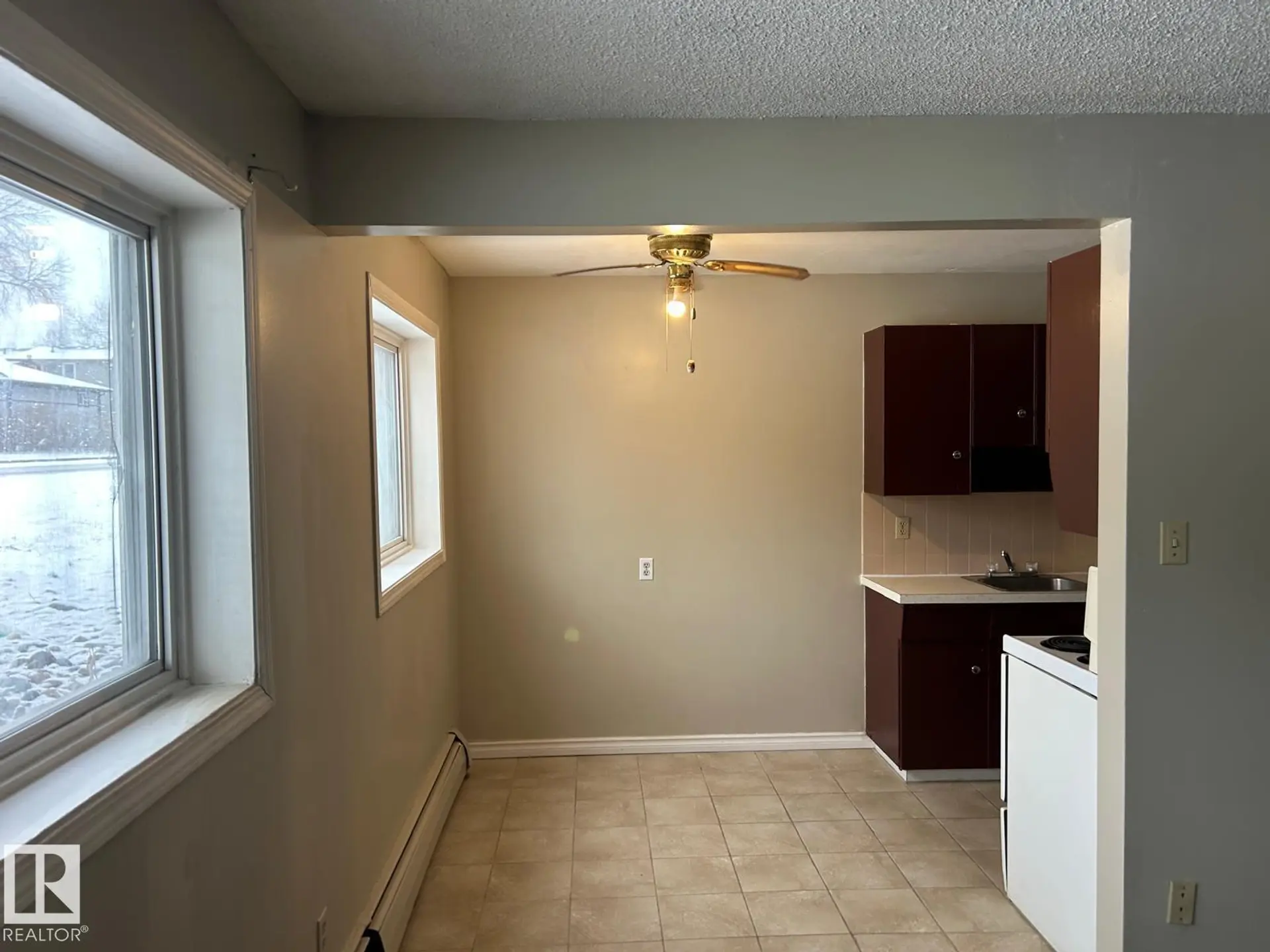 #4 10164 150 ST NW - Image 6