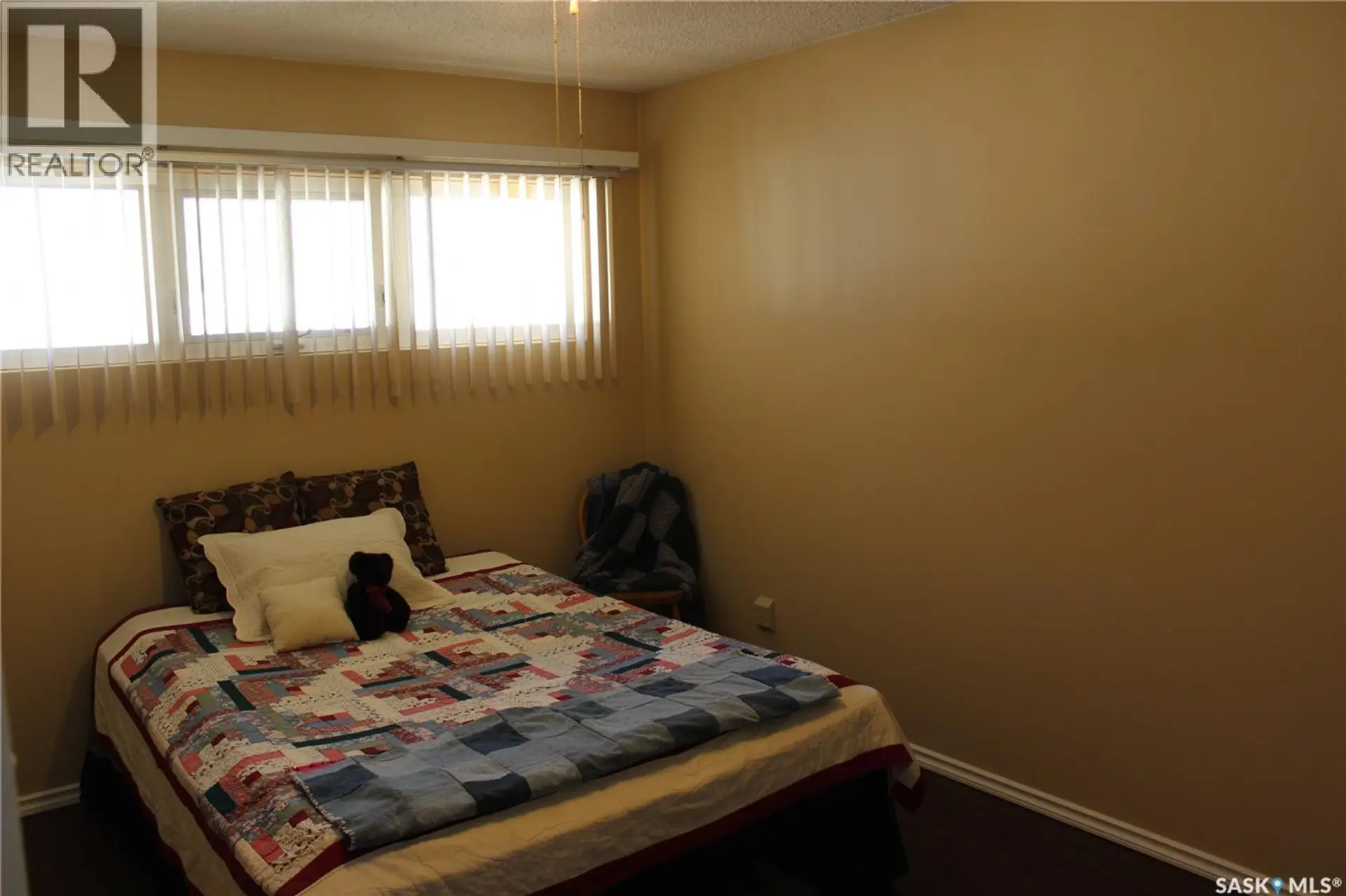 1533 THORN CRESCENT - Image 12
