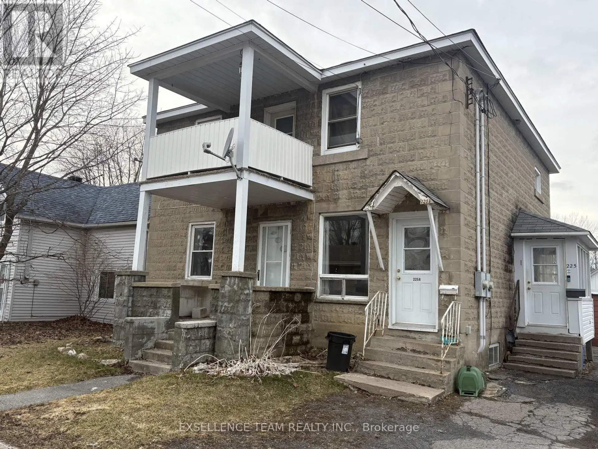 225-225A 8TH STREET W - Image 1