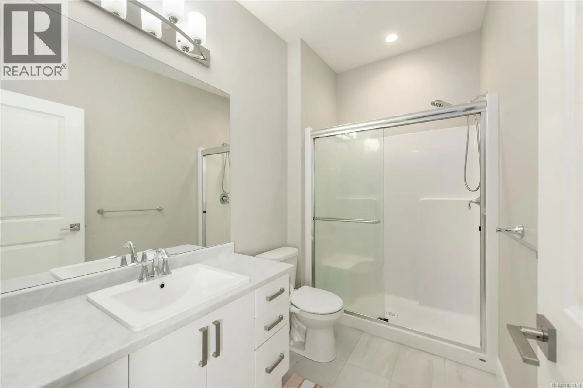 Property at #405 3351 LUXTON RD, Langford, BC