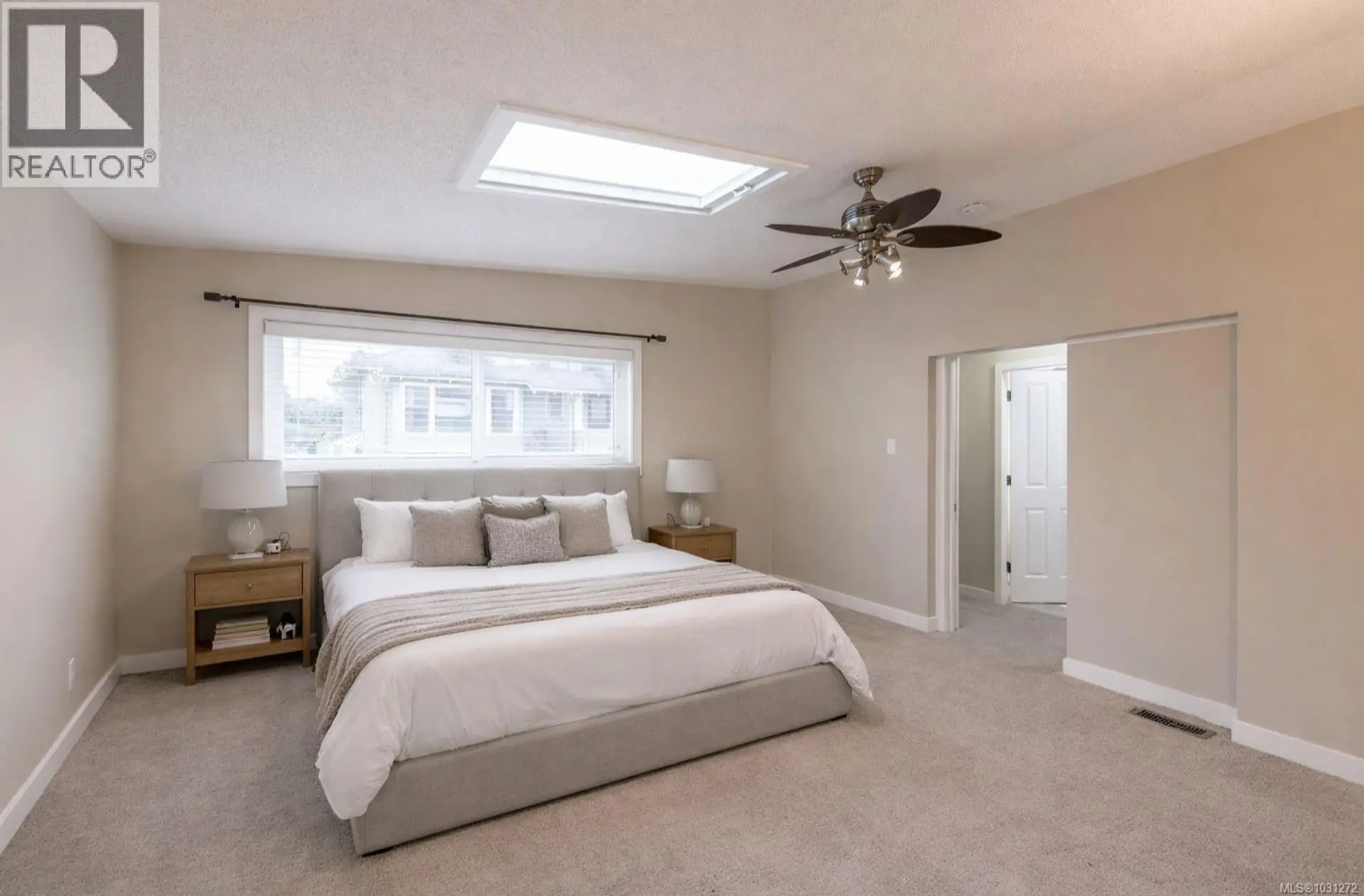 Property at 532 BOWLSBY PL, Victoria, BC