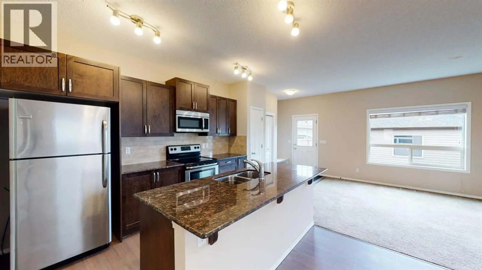 198 SKYVIEW POINT ROAD NE - Image 3