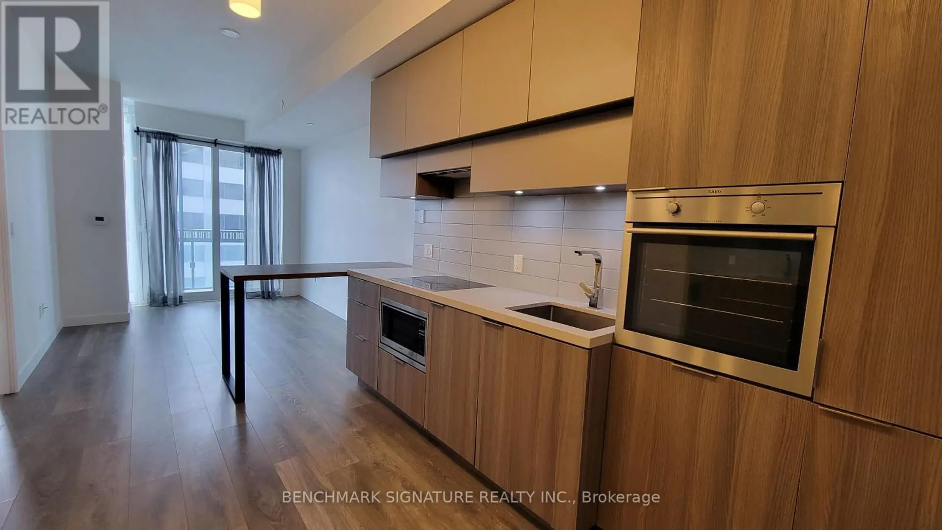#3003 8 EGLINTON AVENUE E - Image 4