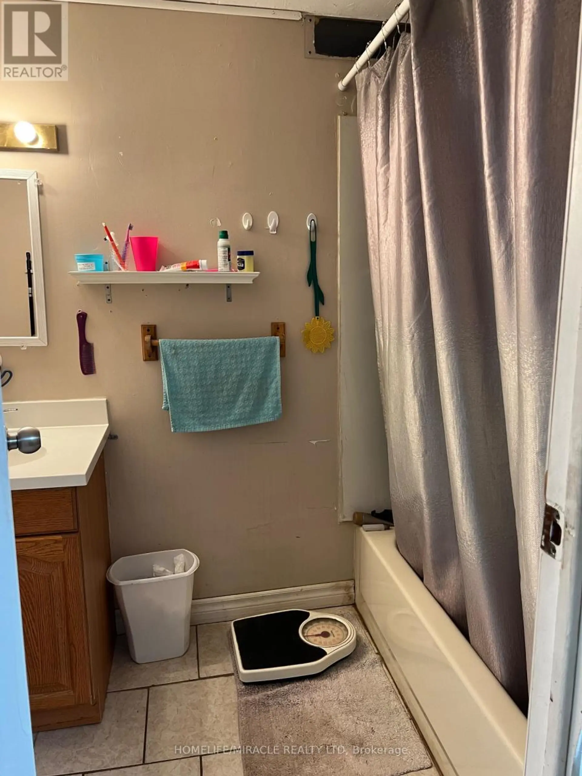 5 GLENCAIRN SQUARE - Image 11