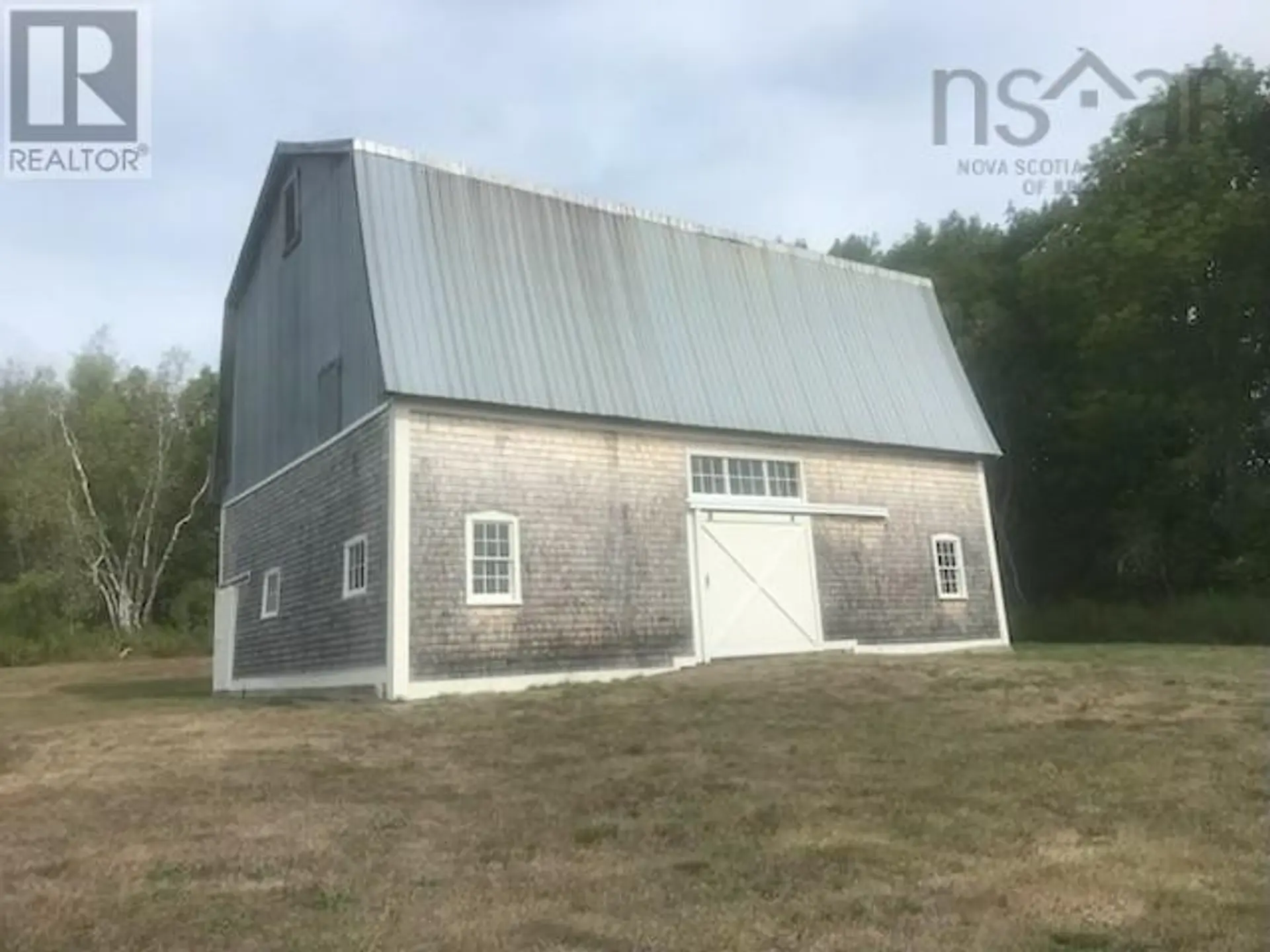 2041 Clarence Road - Image 15