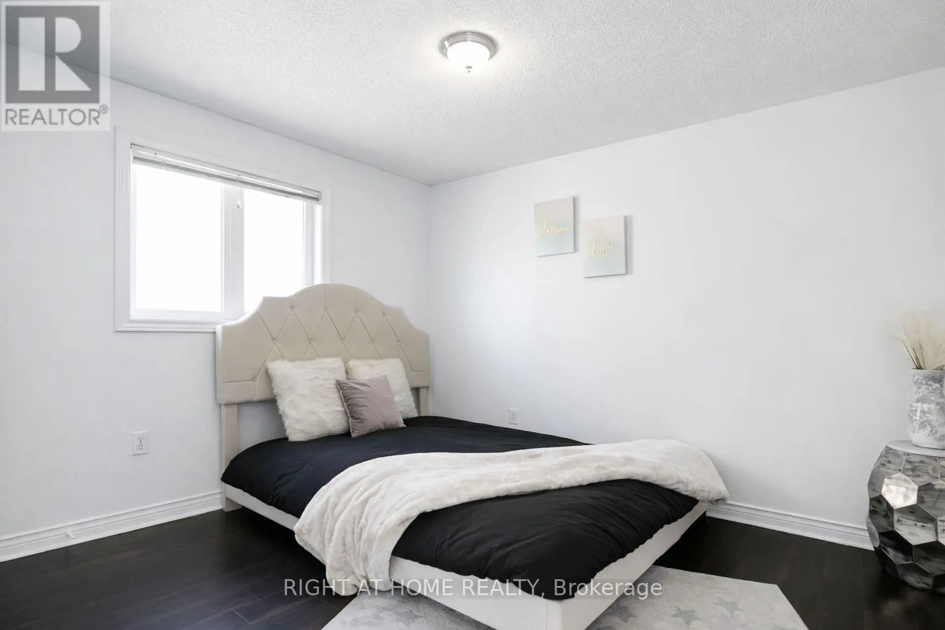 169 DOOLEY CRESCENT - Image 9