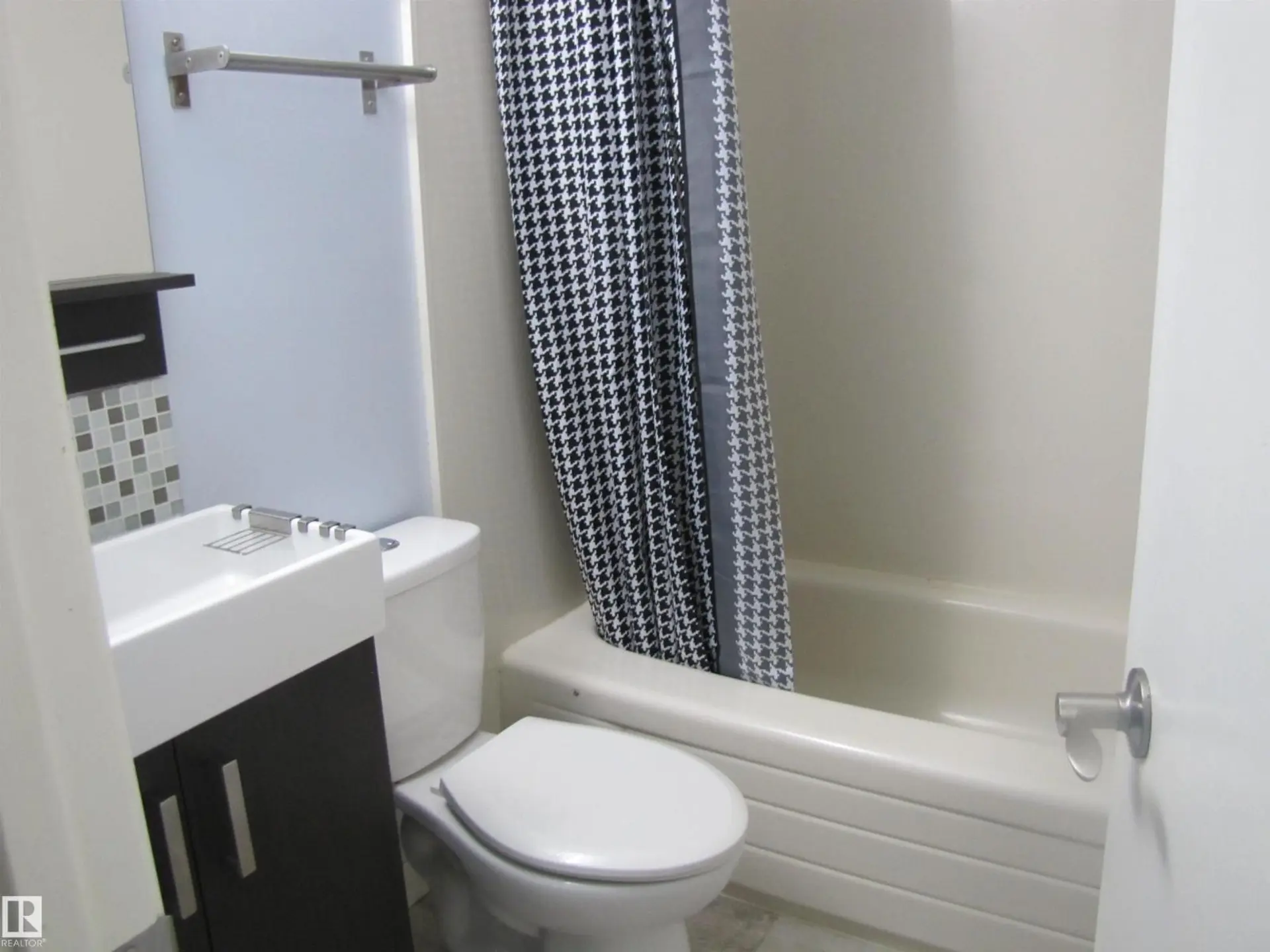 Property at 3617 43A AV NW, Edmonton, AB