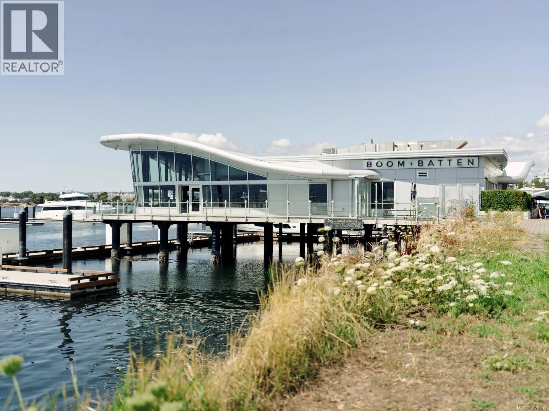 Property at 318 BELLA ST, Victoria, BC