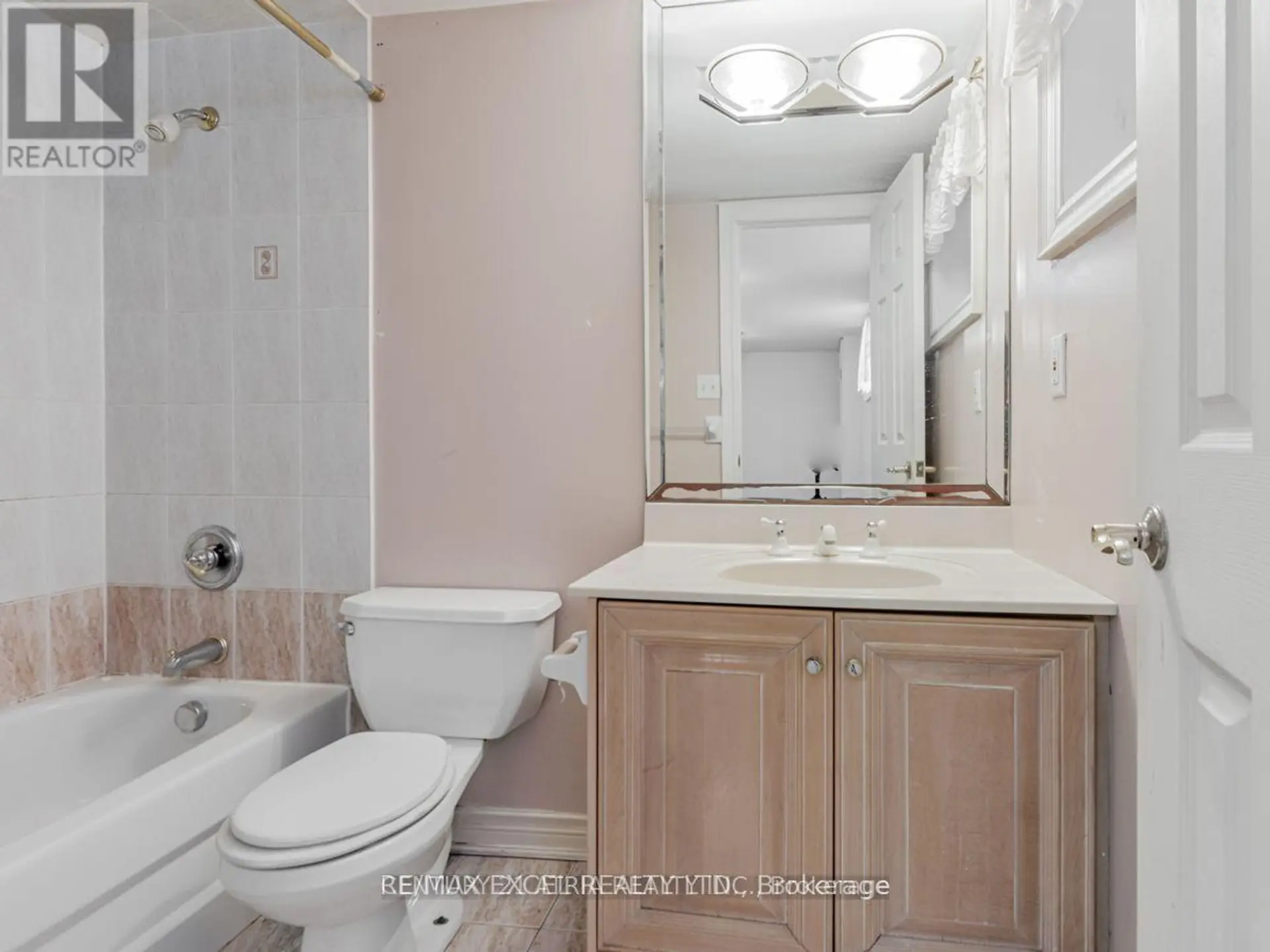 387 CROSBY AVENUE - Image 11