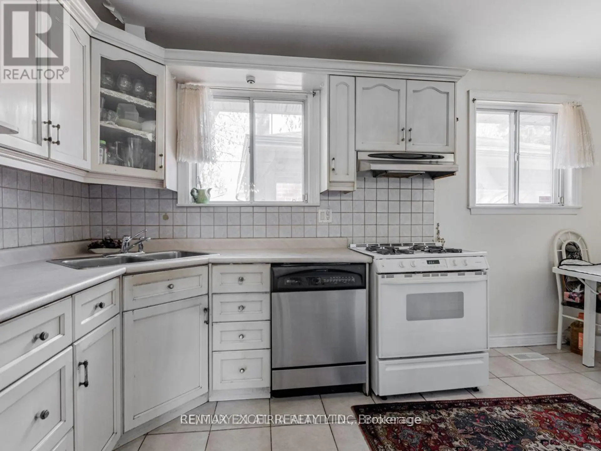 387 CROSBY AVENUE - Image 8