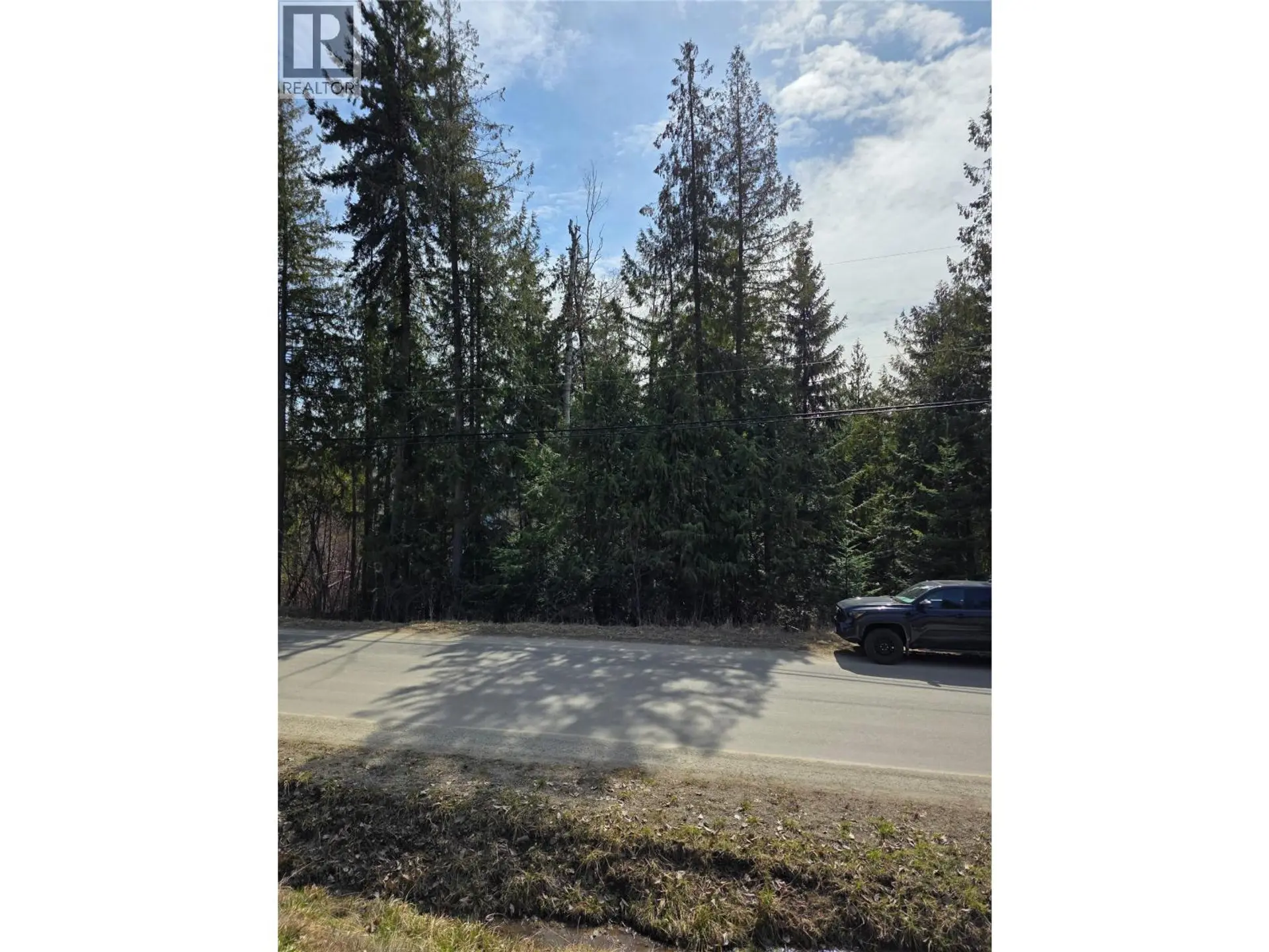 Property at 7502 ESTATE DRIVE, Anglemont, BC