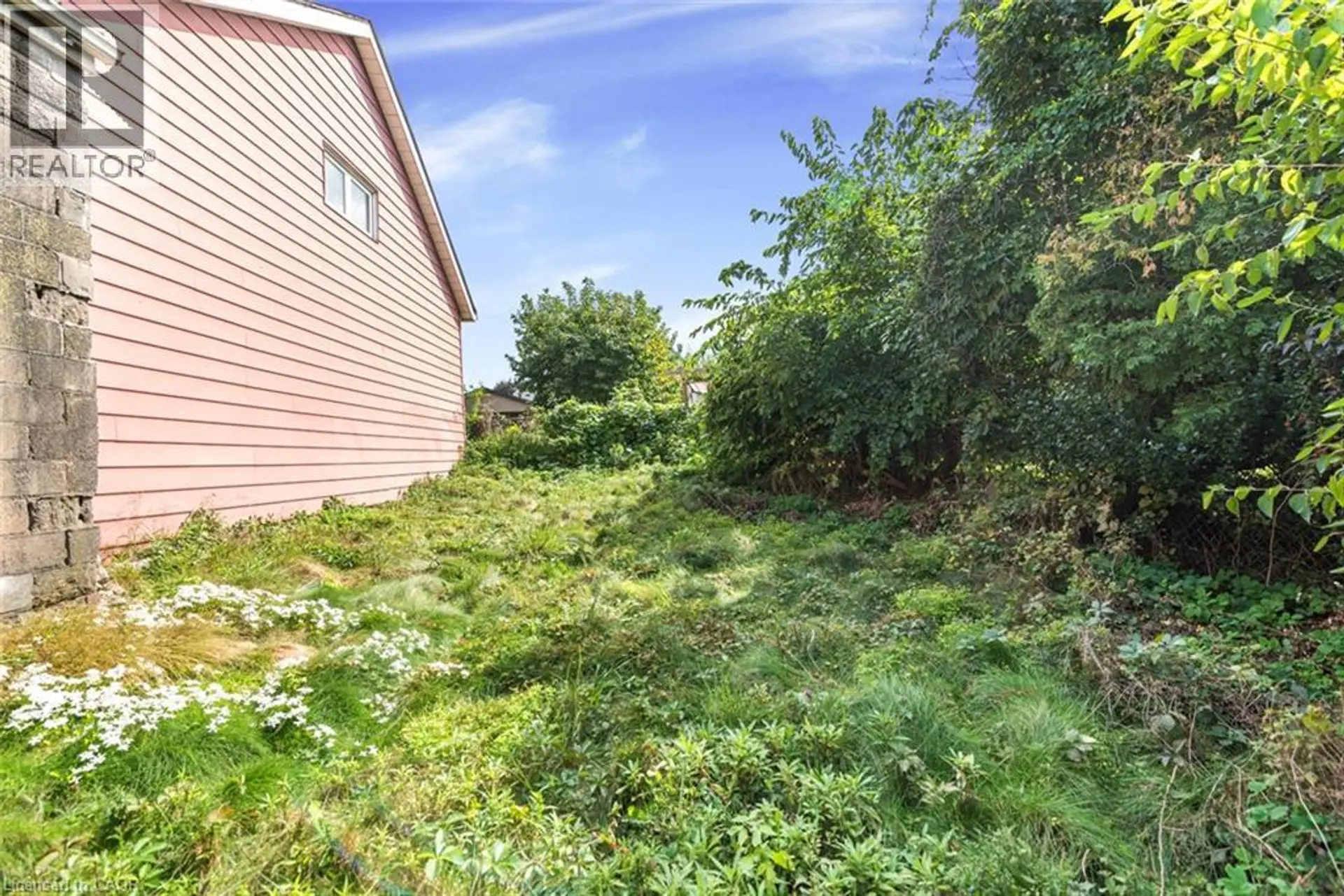 510 JOHN STREET N - Image 9