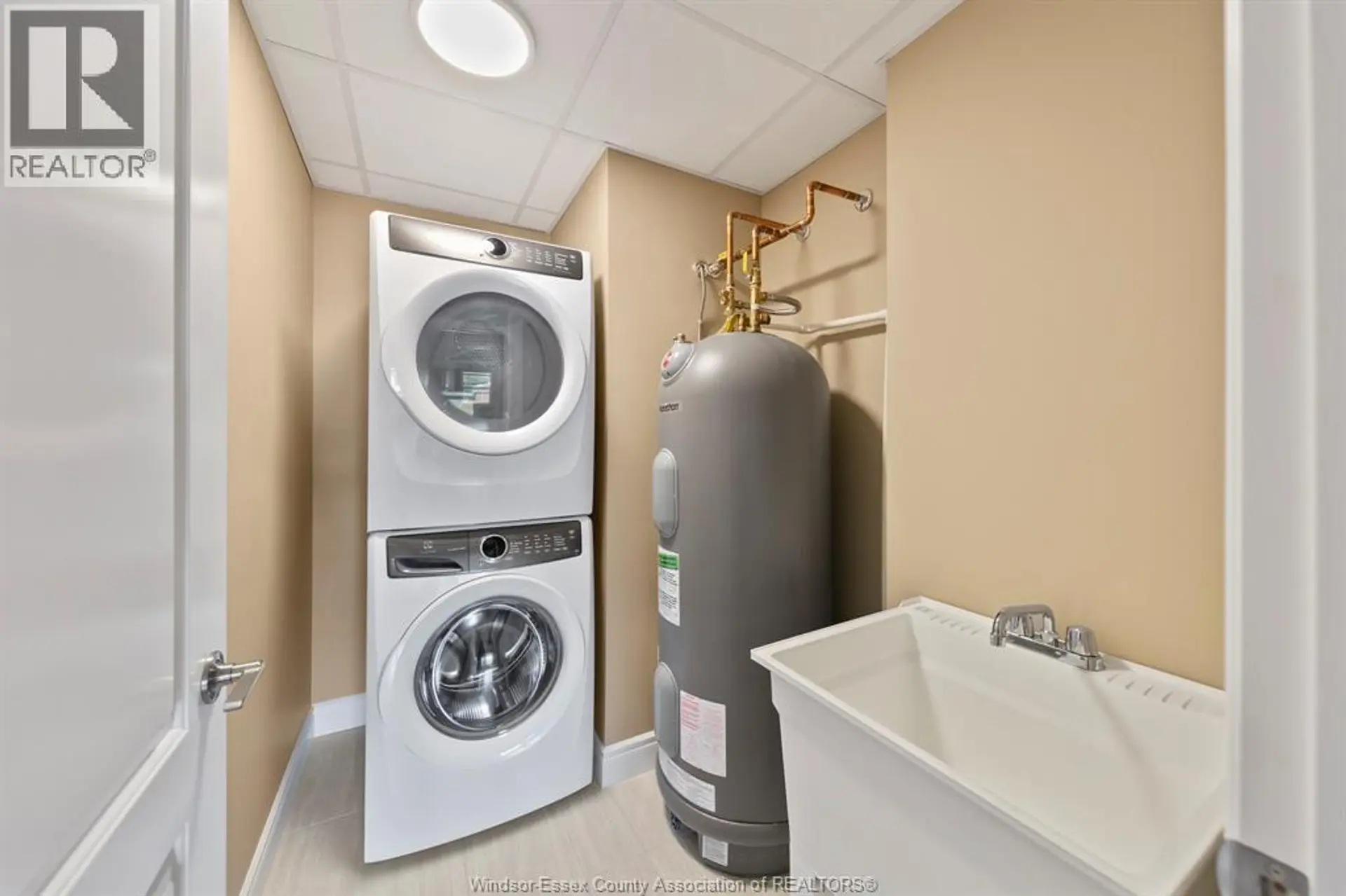 #205 480 FAIRVIEW - Image 14