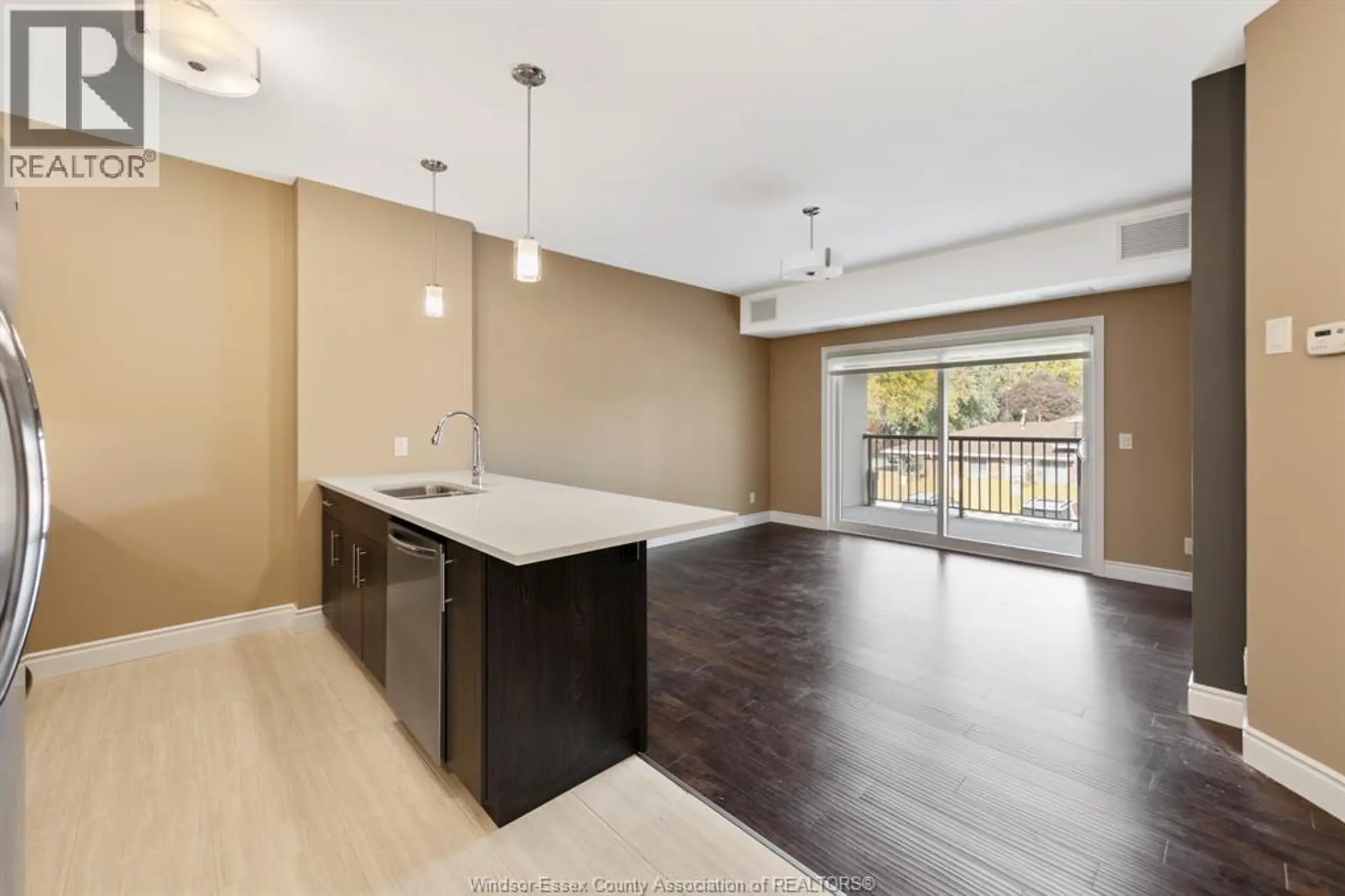 #205 480 FAIRVIEW - Image 7