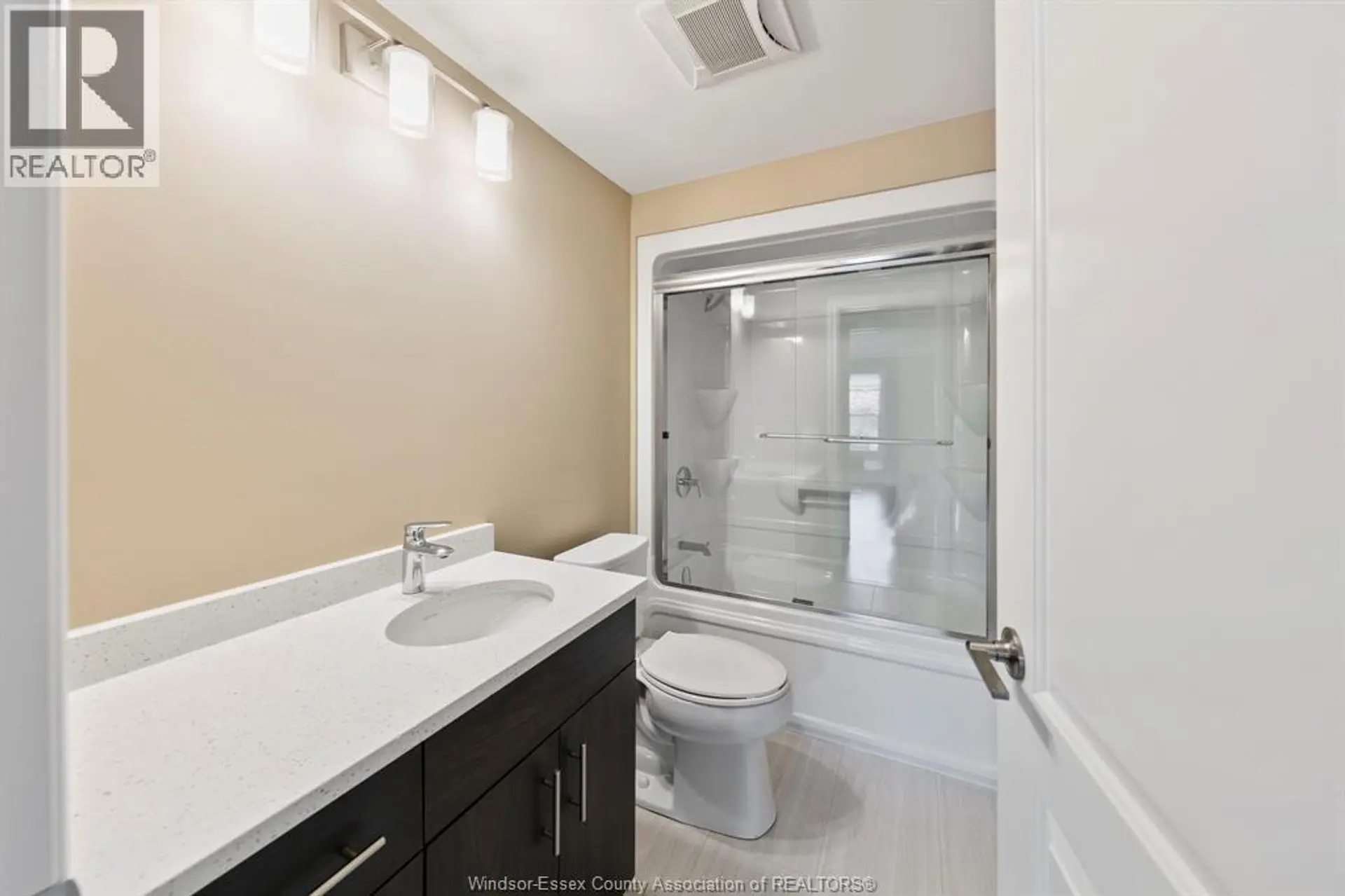#205 480 FAIRVIEW - Image 13