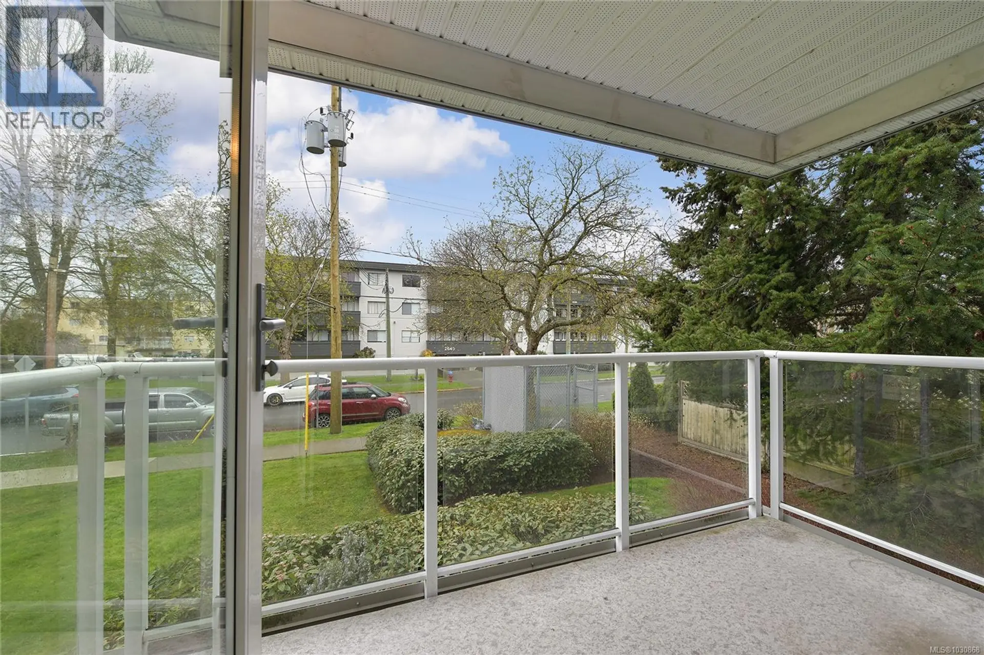 Property at #202 2647 GRAHAM ST, Victoria, BC