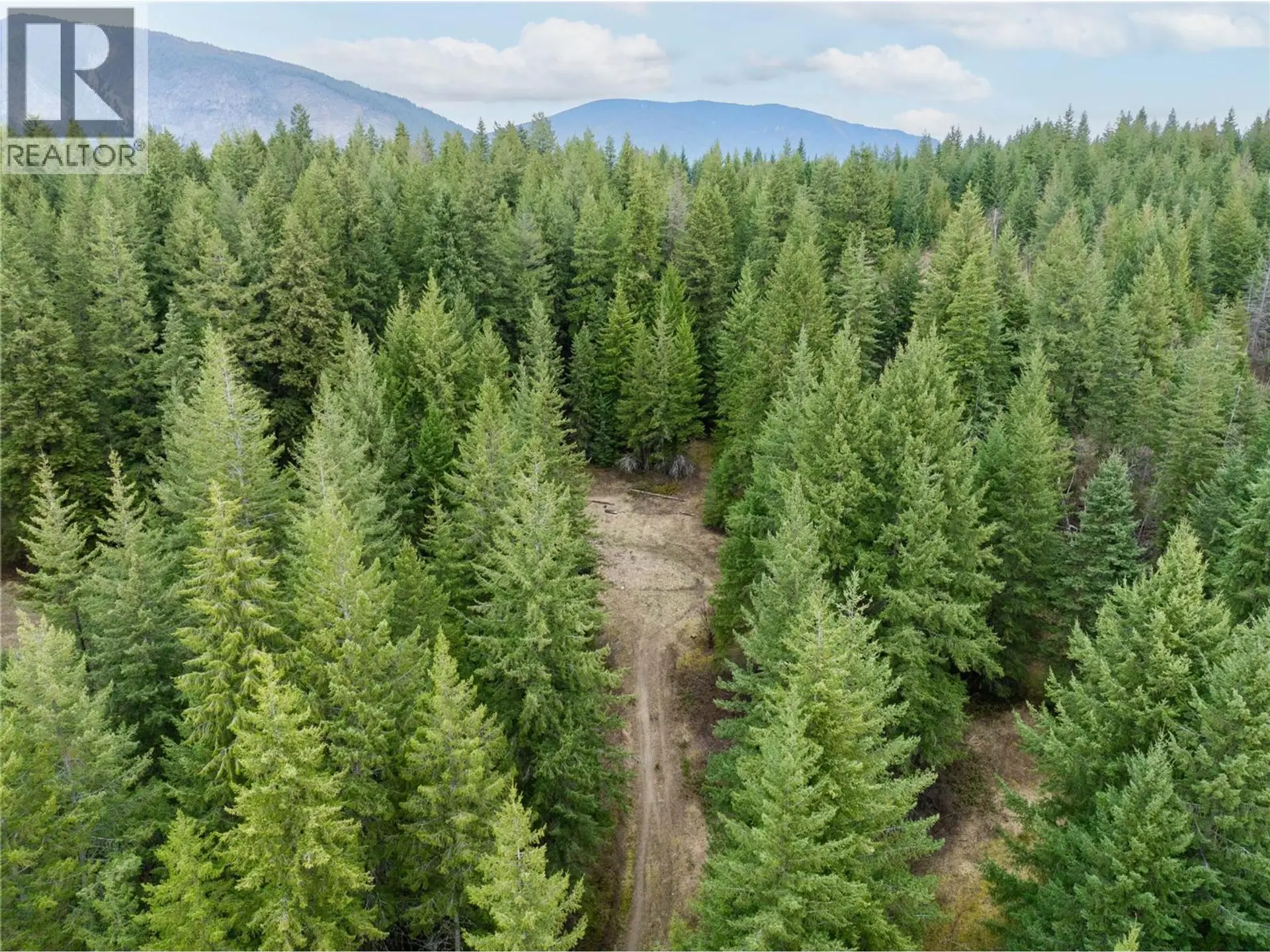 Property at 5560 LAKESHORE ROAD NE, Salmon Arm, BC