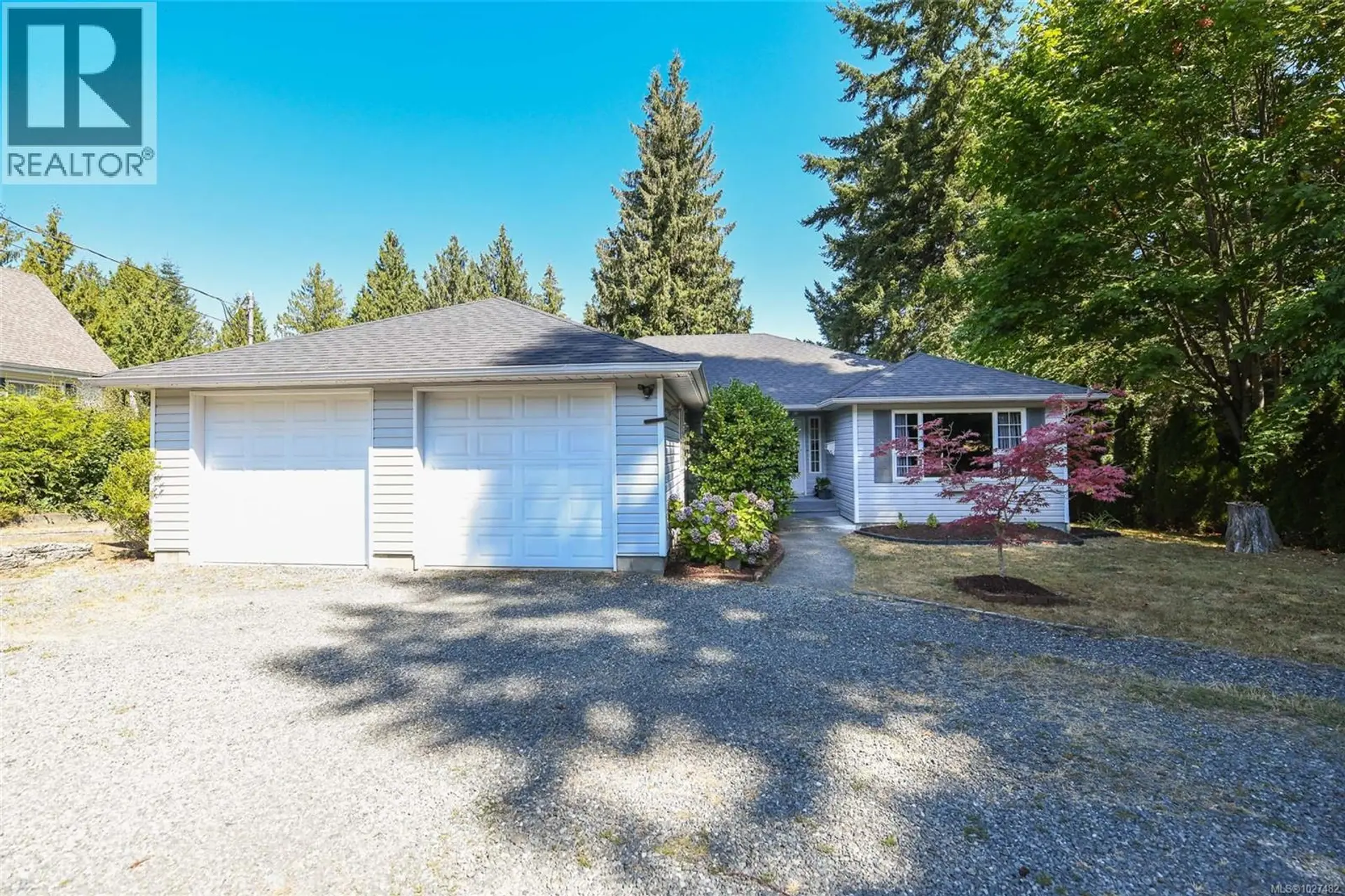 Property at 7730 Vivian Way, Fanny Bay, BC