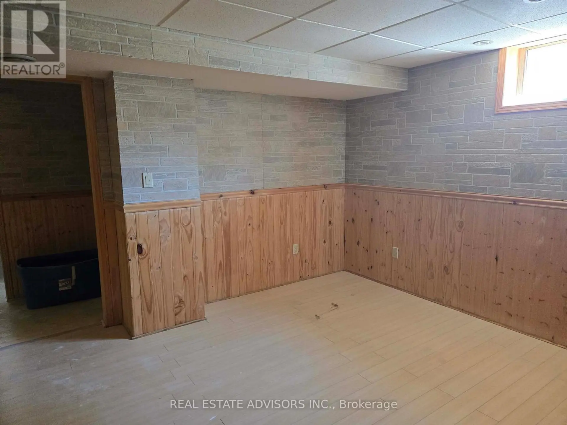 89 EUCLID AVENUE - Image 16