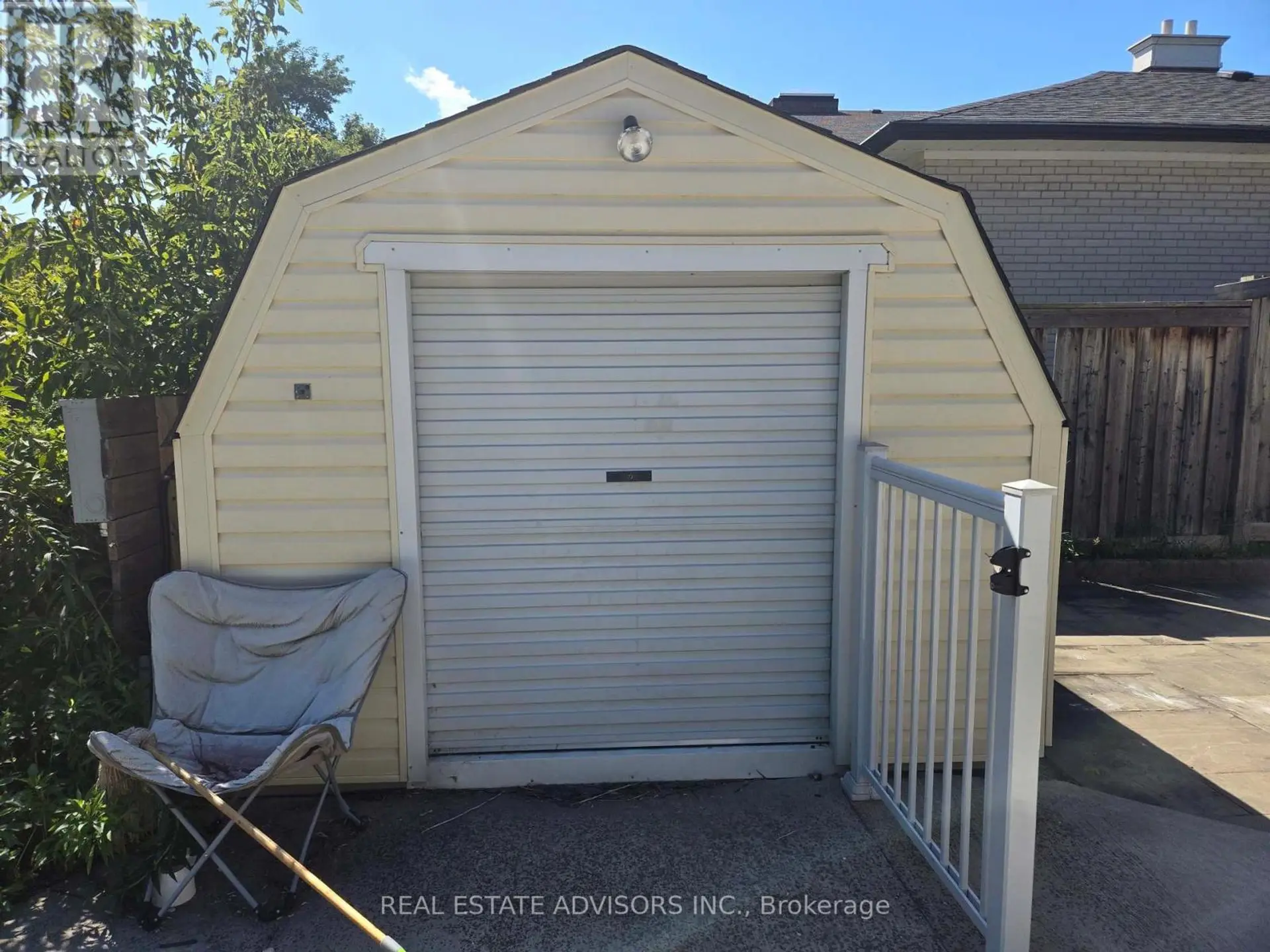 89 EUCLID AVENUE - Image 17