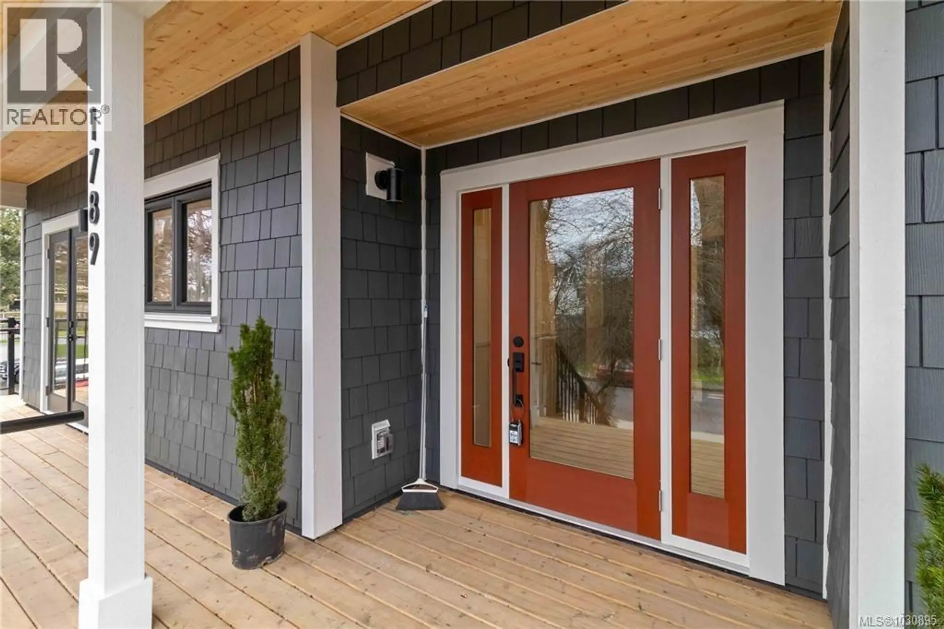 Property at #4 1789 EMERSON ST, Victoria, BC