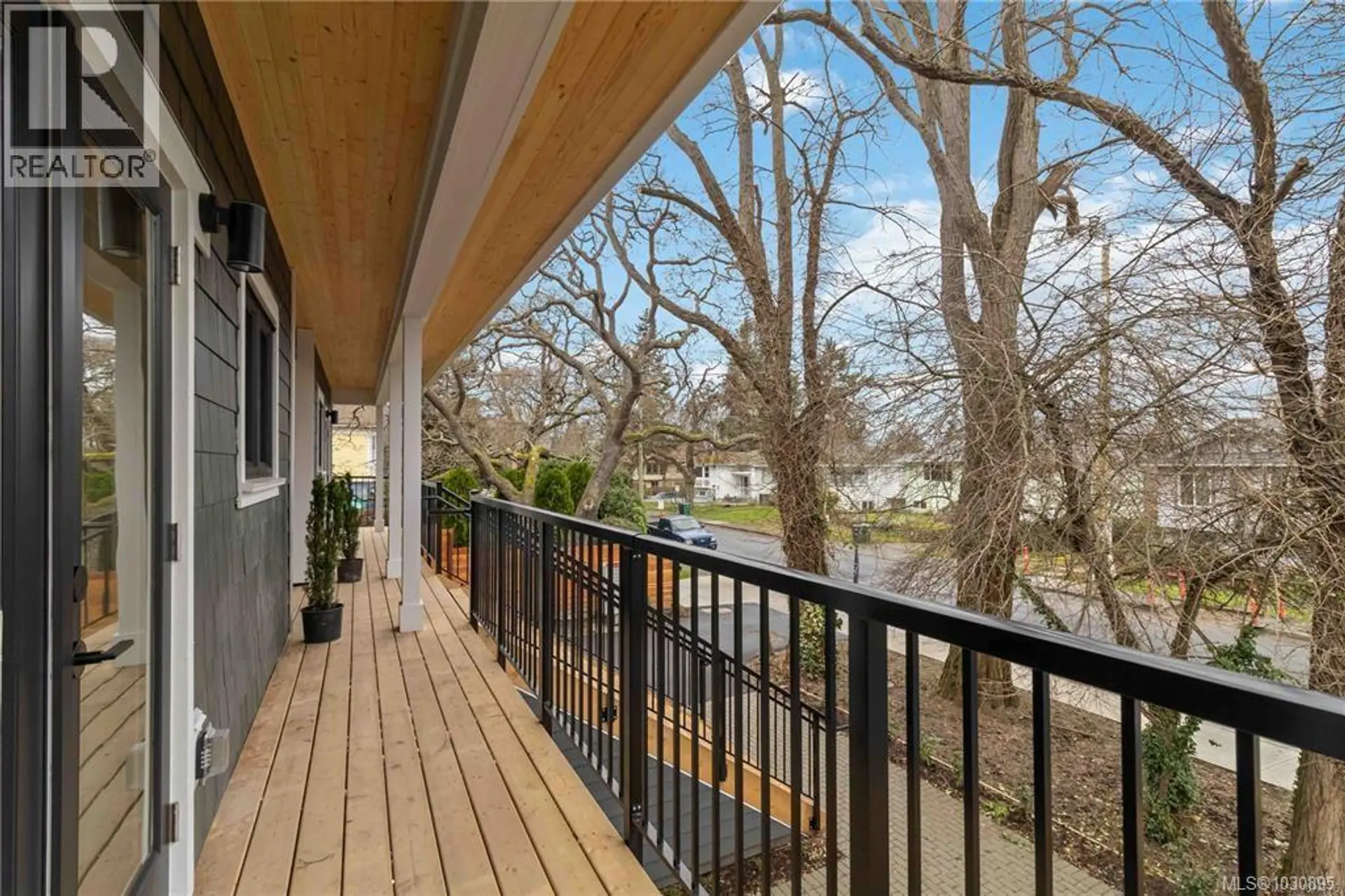 Property at #4 1789 EMERSON ST, Victoria, BC