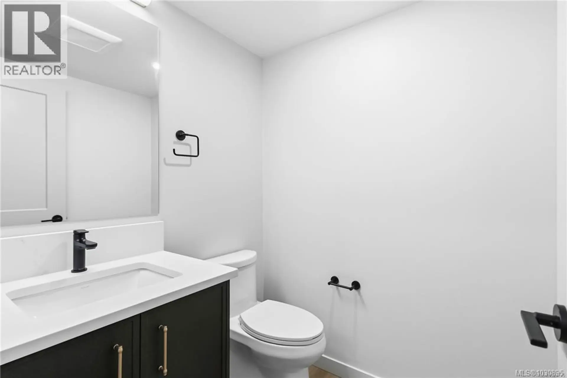 Property at #4 1789 EMERSON ST, Victoria, BC