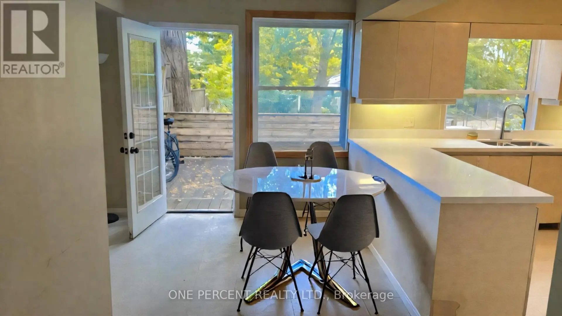 873 WILLIAM STREET - Image 3