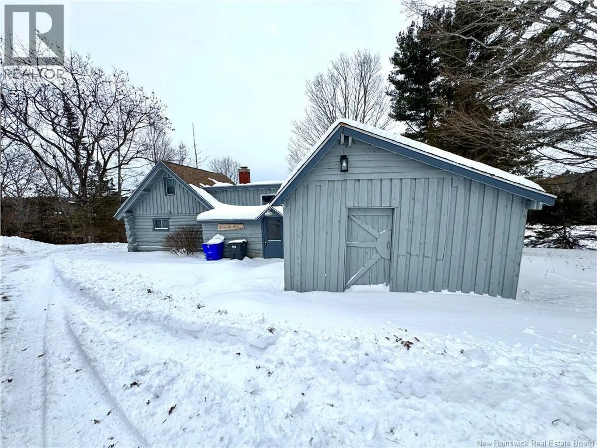 35 HILLS ROAD - Image 4