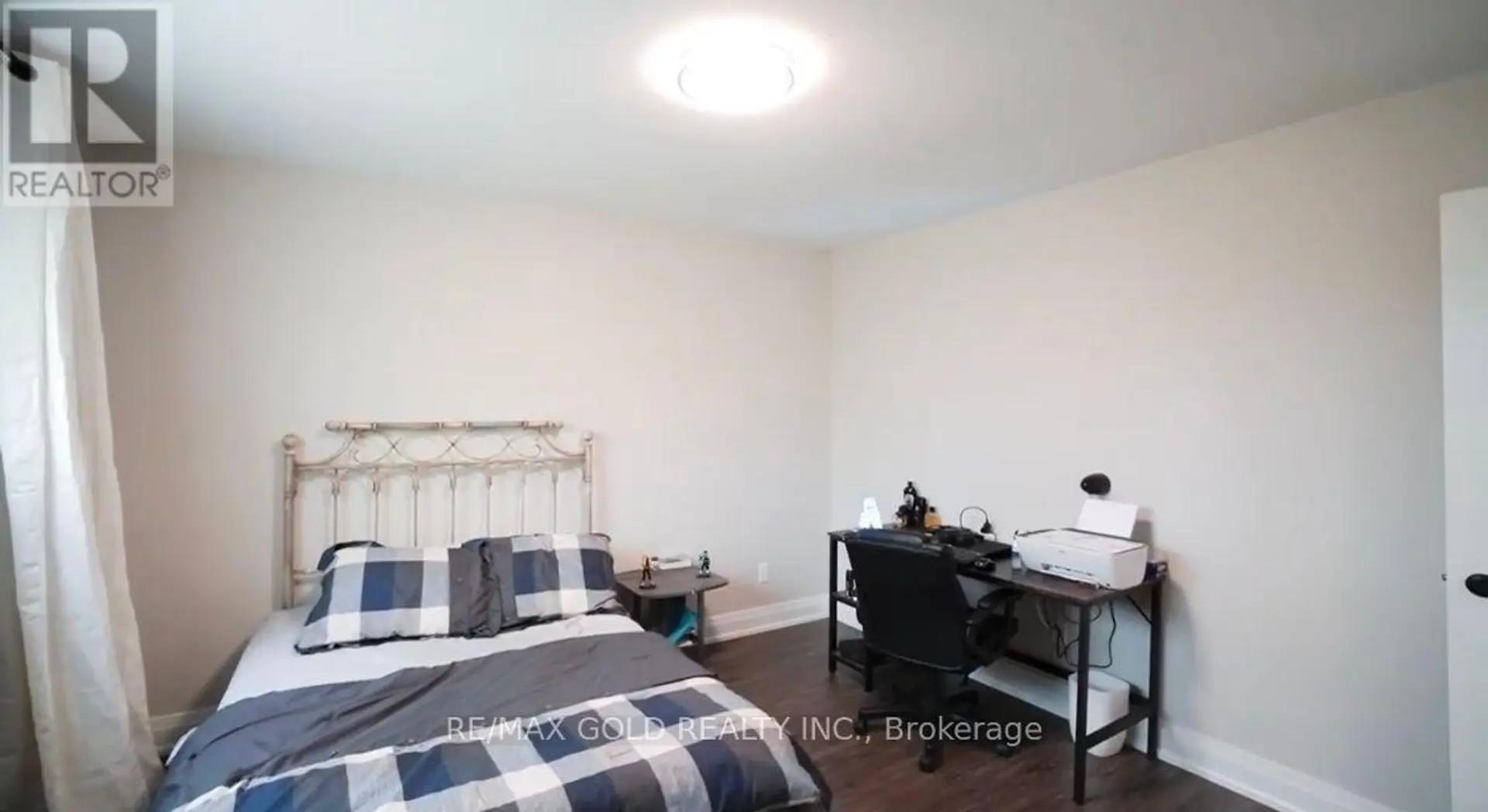 580 GIBB STREET - Image 11