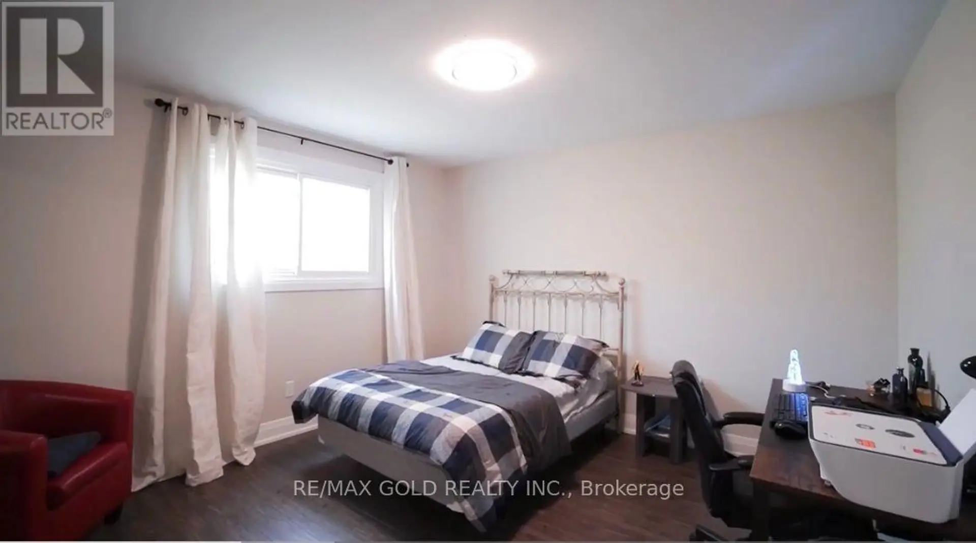 580 GIBB STREET - Image 8